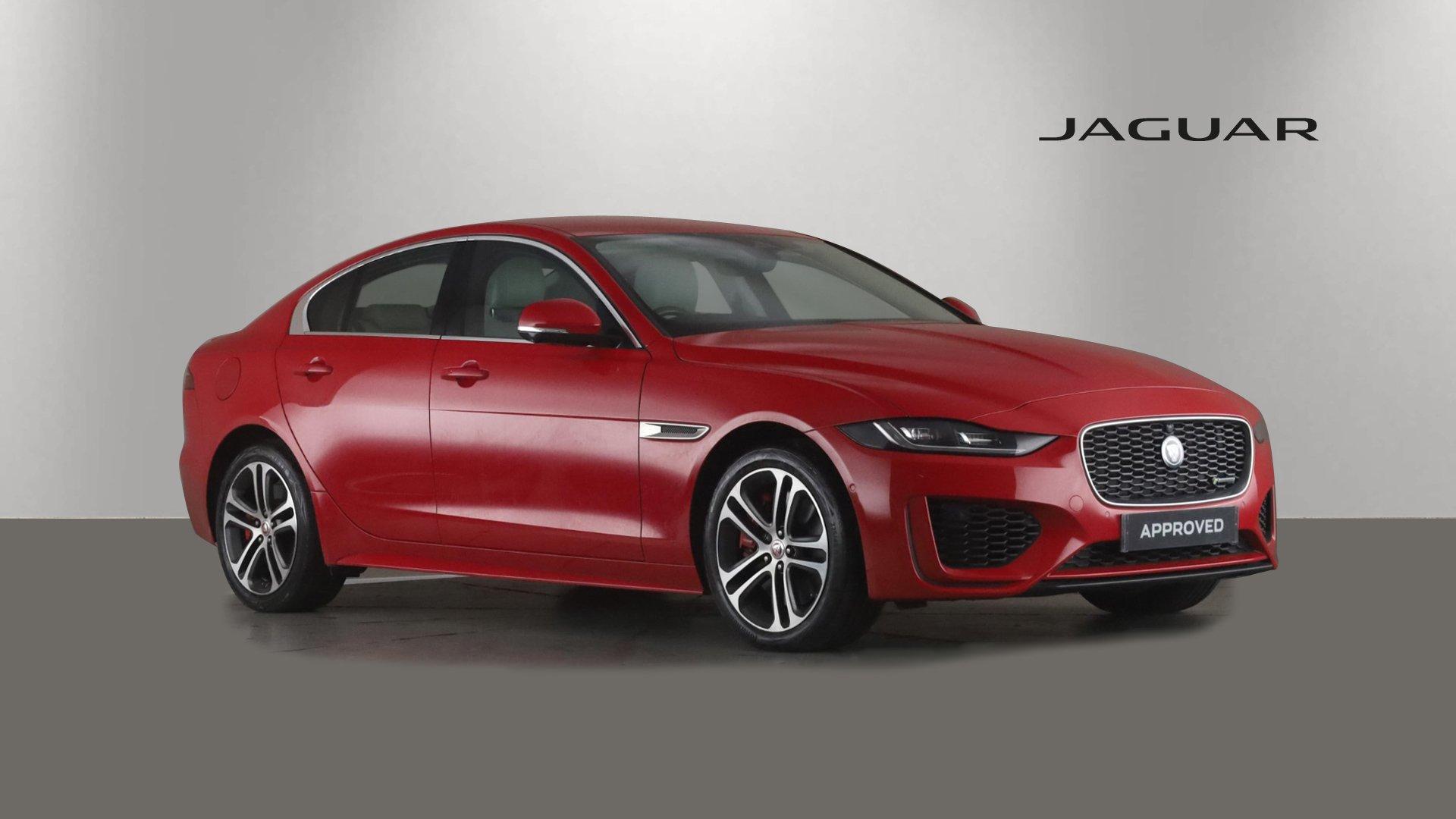 Jaguar XE 2.0 P300 R-Dynamic SE 4dr Auto AWD thumbnail