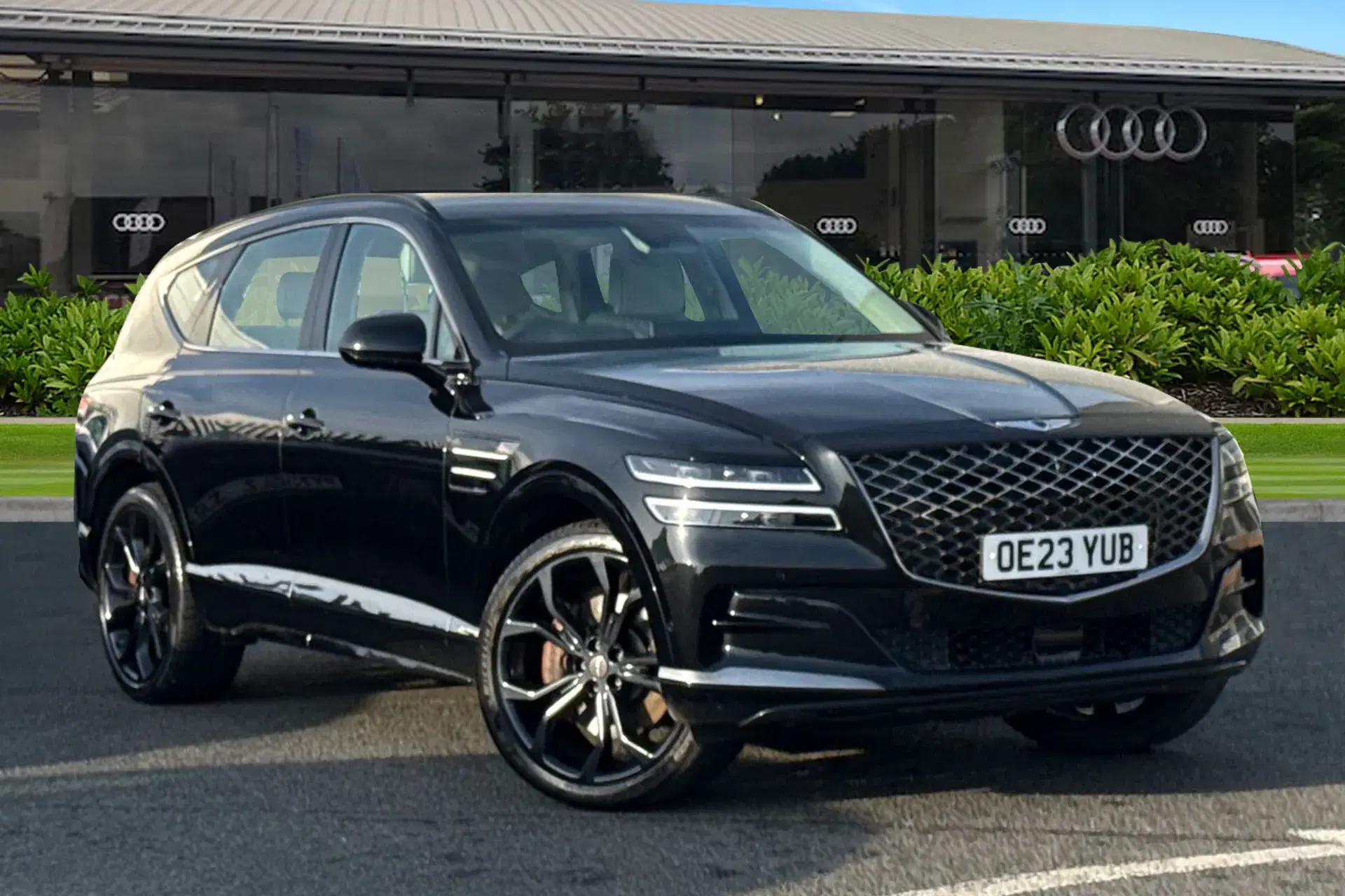 Genesis GV80 thumbnail