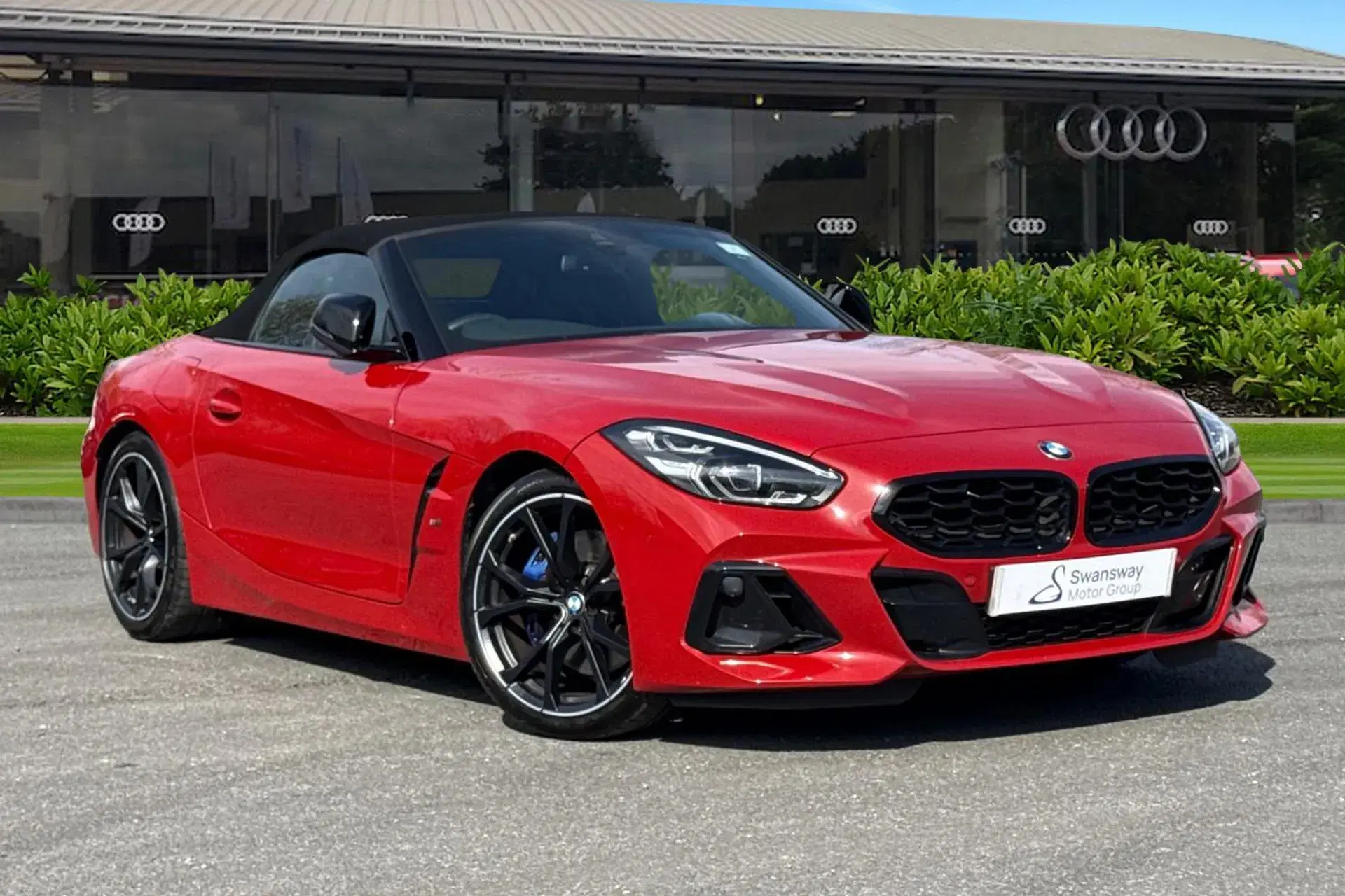 BMW Z4 sDrive M40i 2dr Auto thumbnail