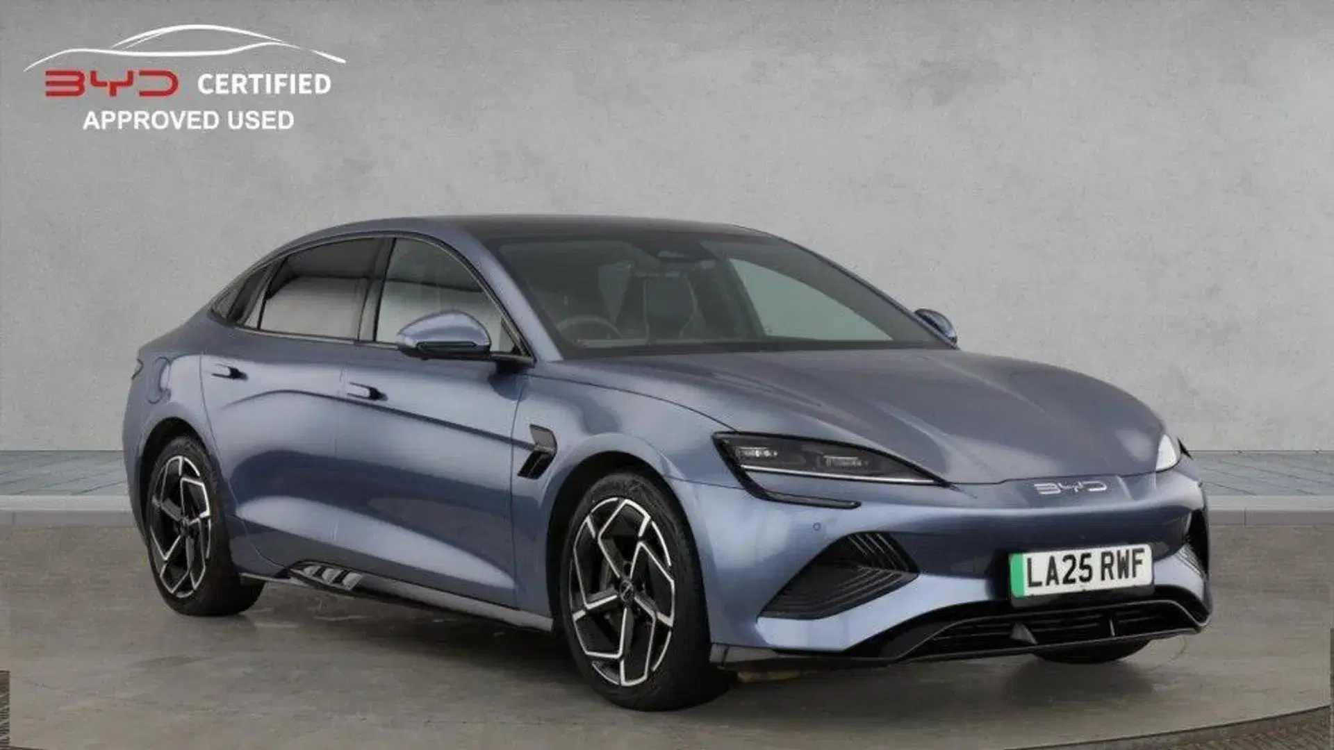 BYD Seal 230kW Design 83kWh 4dr Auto thumbnail