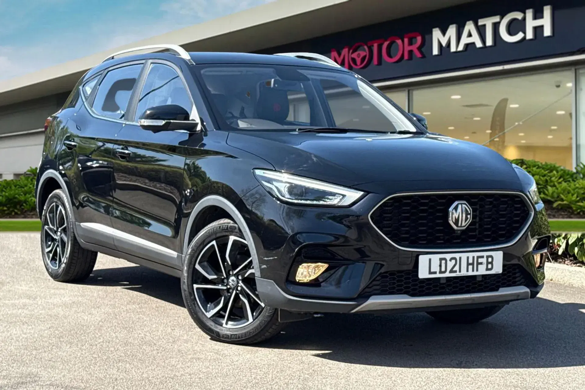 MG Motor UK ZS 1.5 VTi-TECH Exclusive 5dr thumbnail