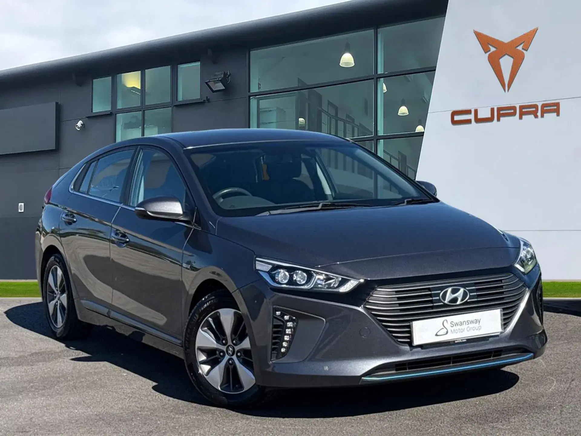 Hyundai Ioniq thumbnail