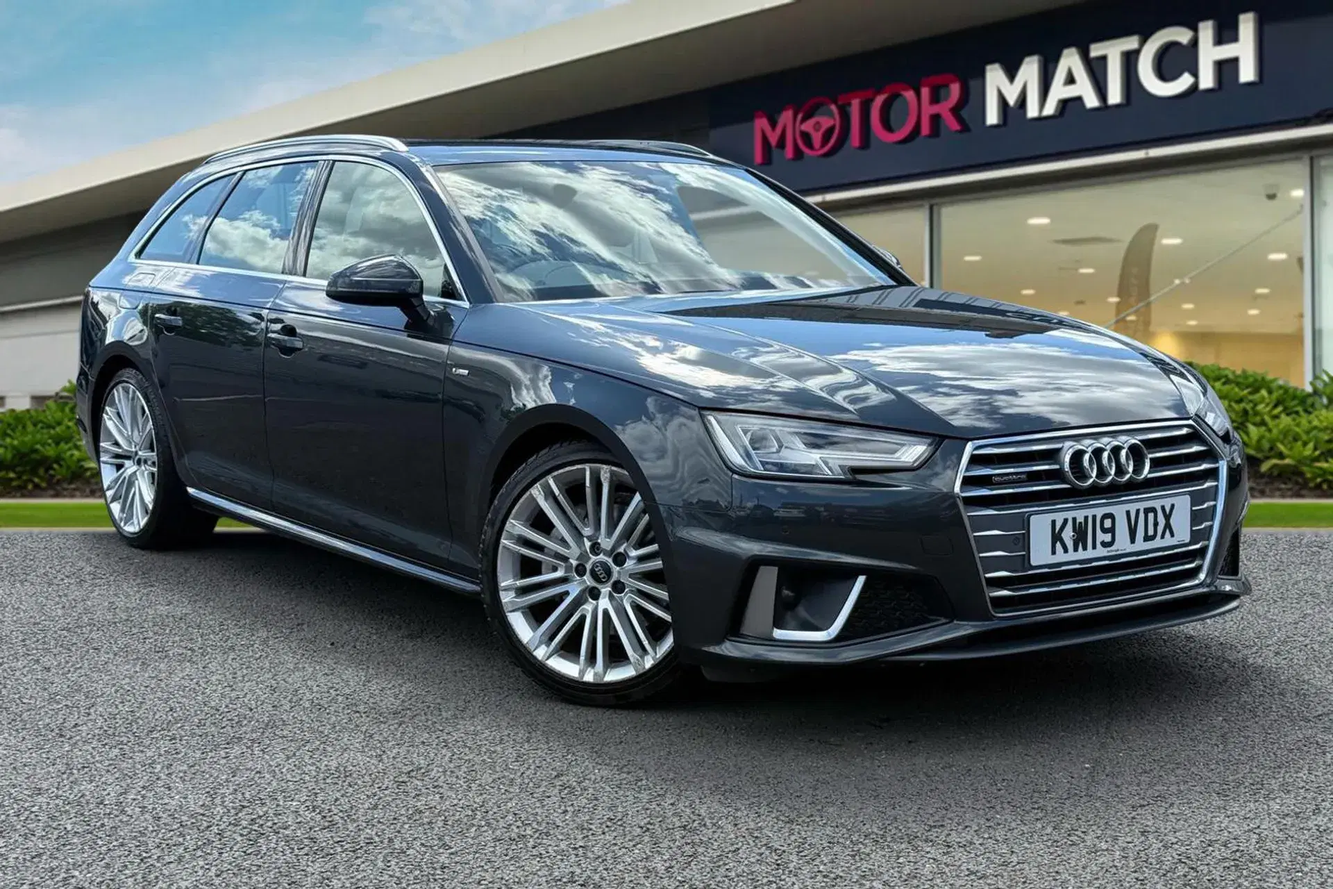Audi A4 40 TDI Quattro S Line 5dr S Tronic thumbnail