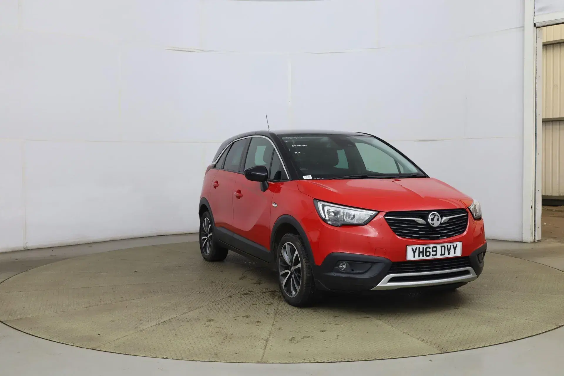 Vauxhall Crossland X thumbnail