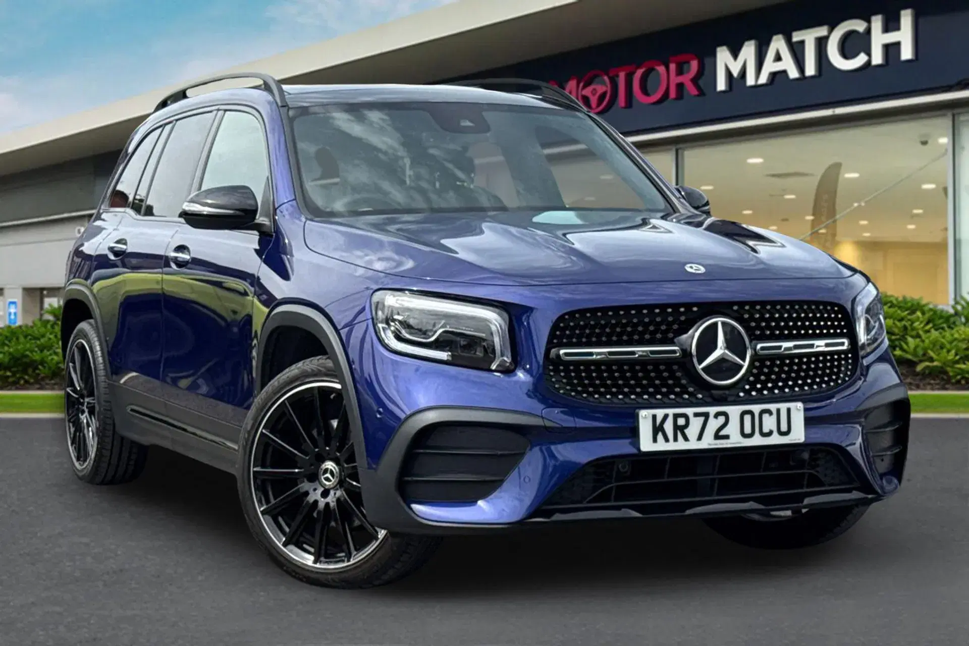 Mercedes-Benz GLB thumbnail