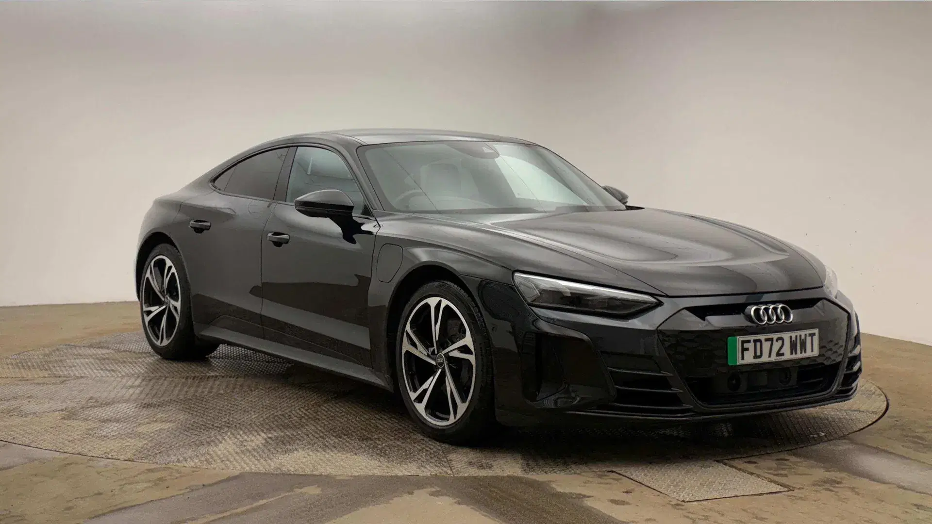 Audi E-Tron GT thumbnail