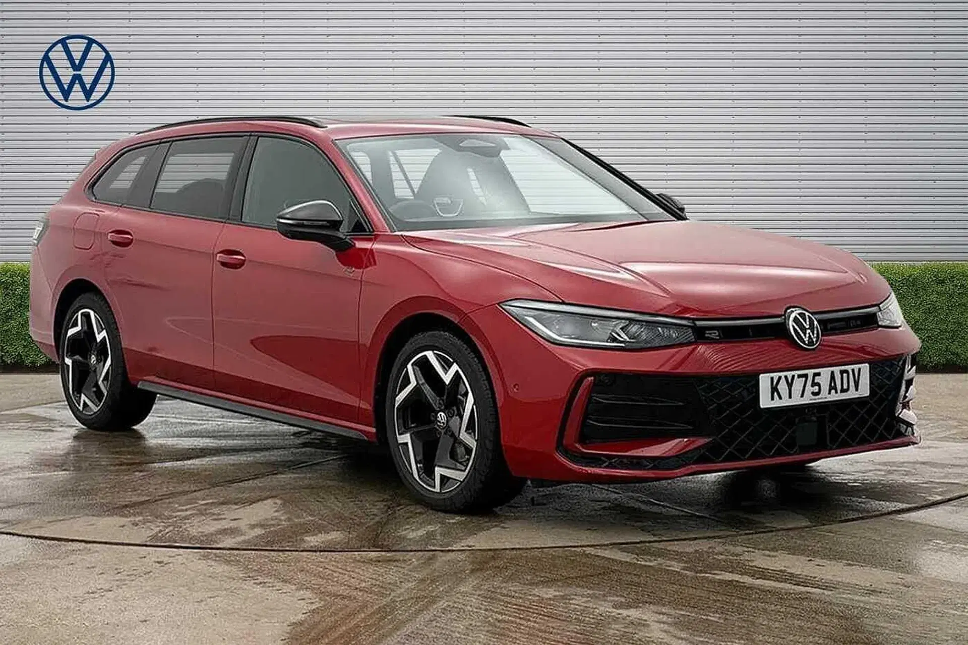 Volkswagen Passat 1.5 eTSI R-Line 5dr DSG thumbnail