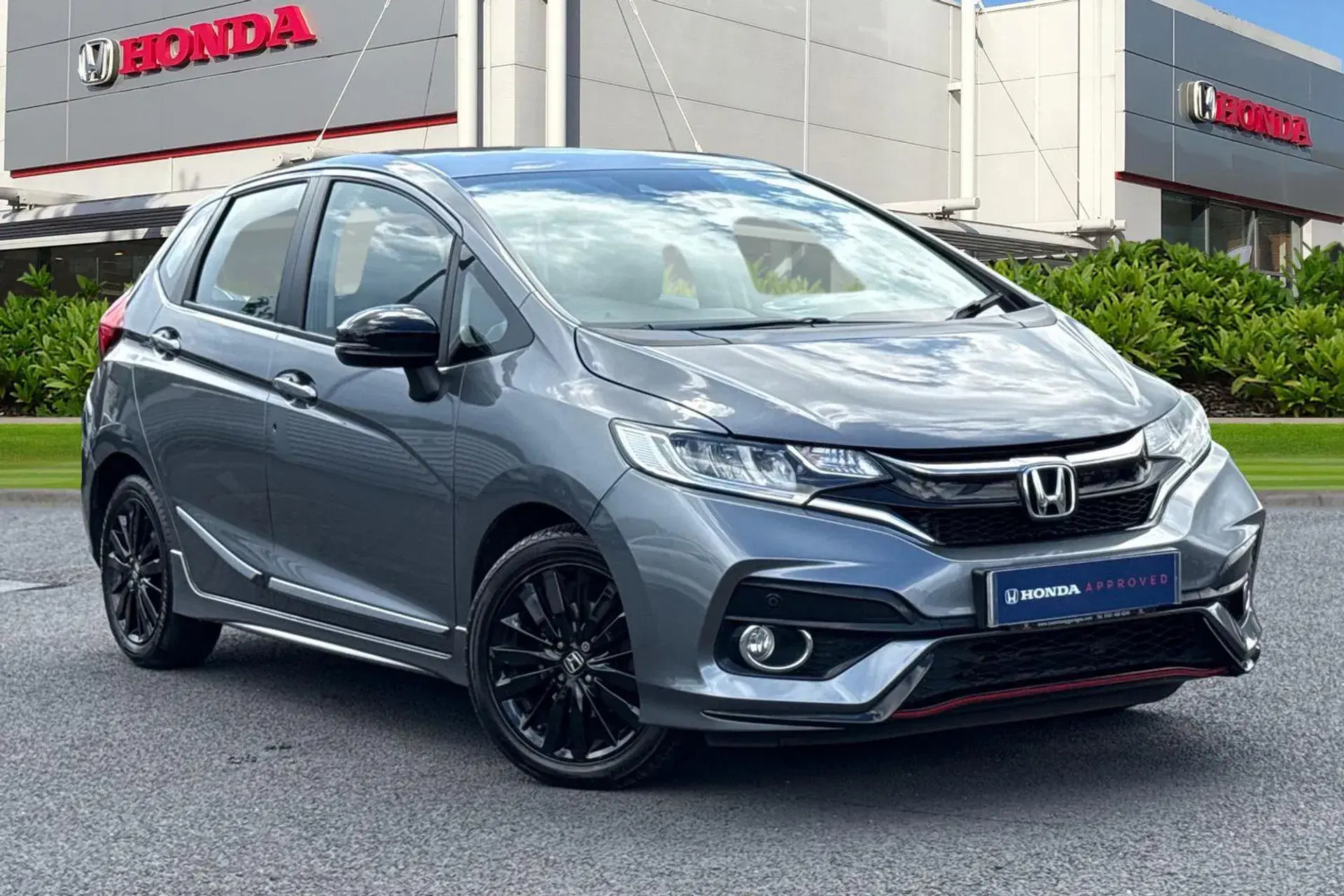 Honda Jazz 1.5 i-VTEC Sport 5dr CVT thumbnail