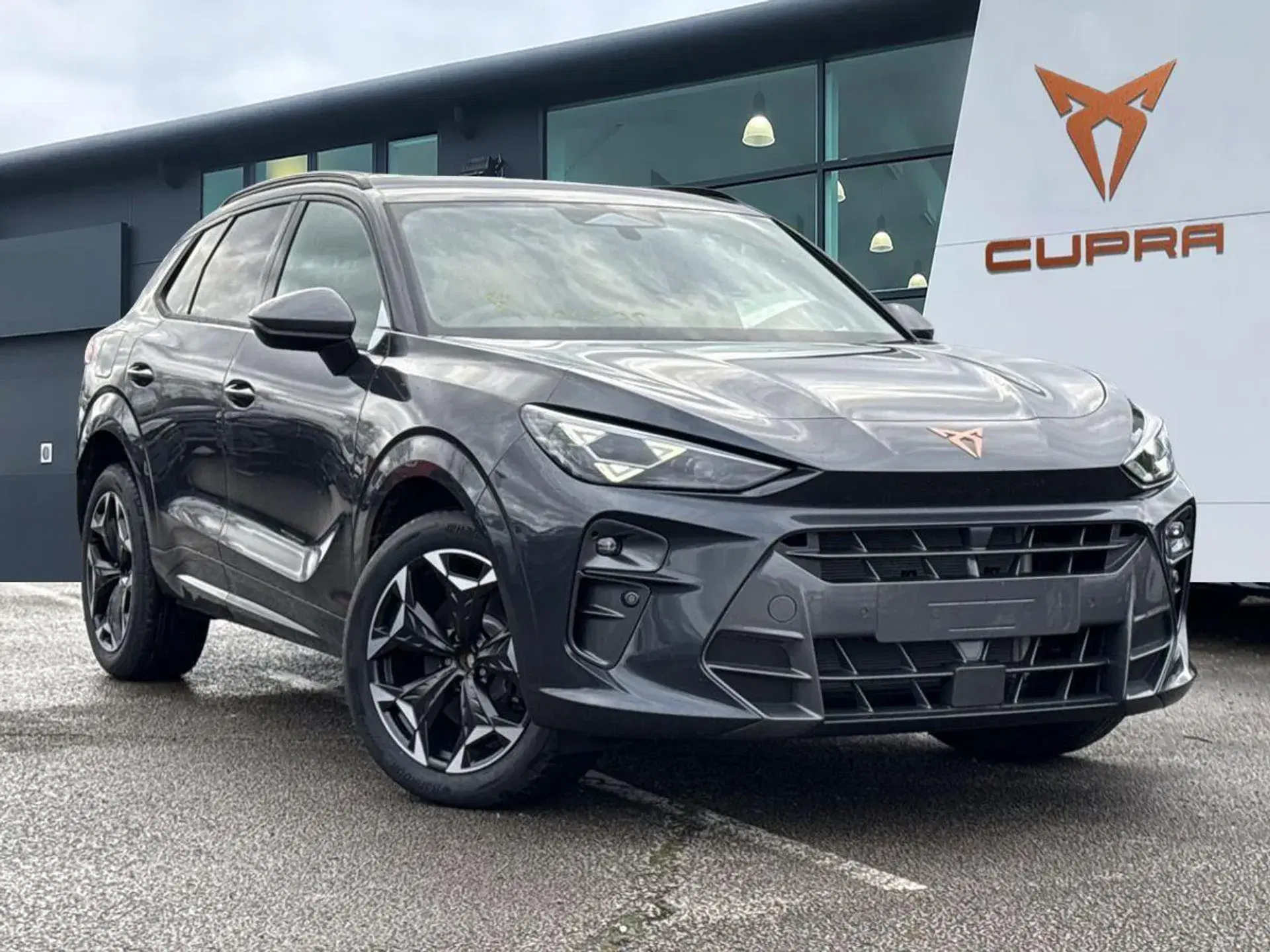 Cupra Terramar 1.5 eHybrid 272 VZ1 5dr DSG thumbnail
