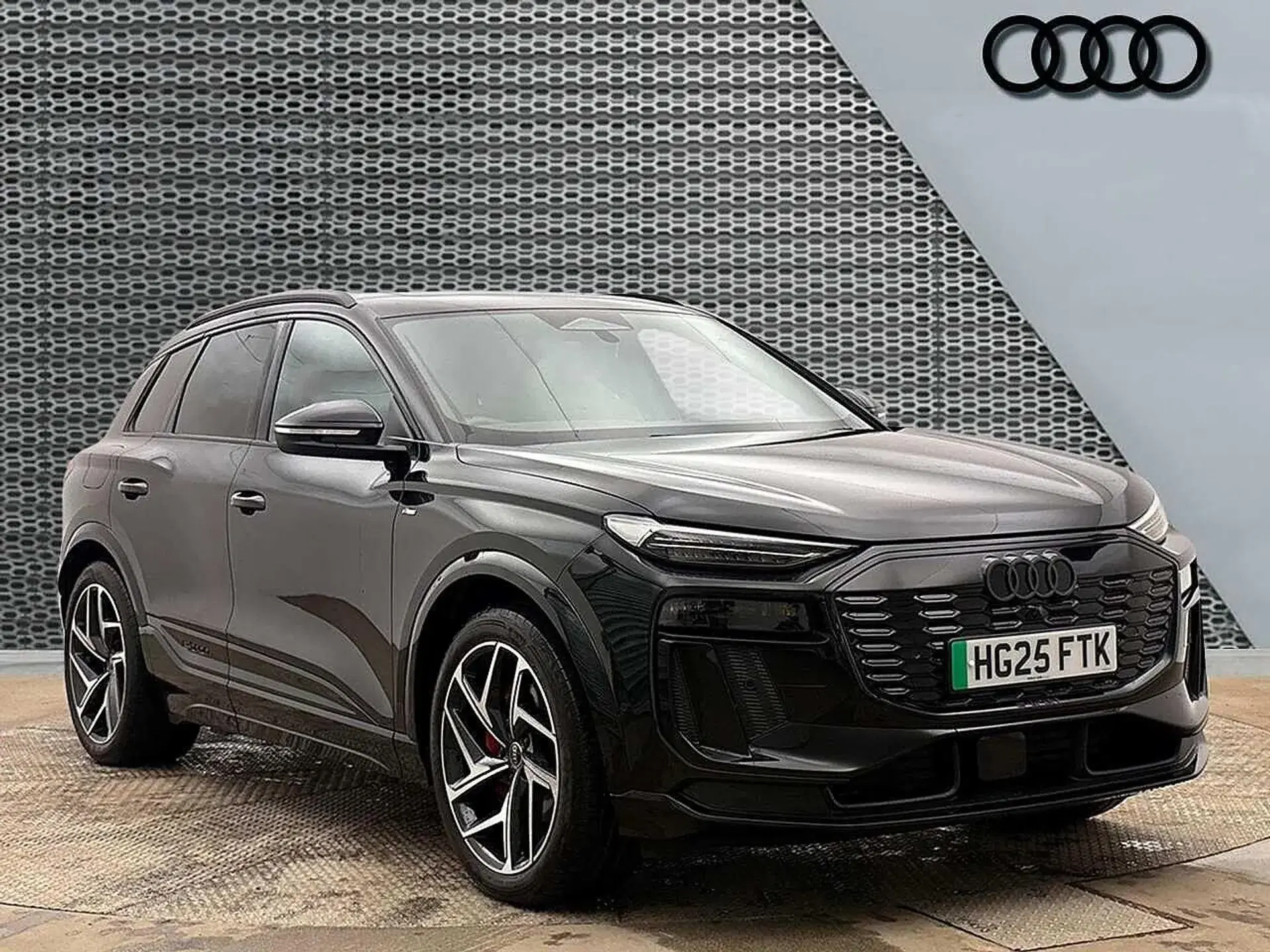 Audi Q6 285kW Quattro 100kWh Edition 1 5dr Auto thumbnail