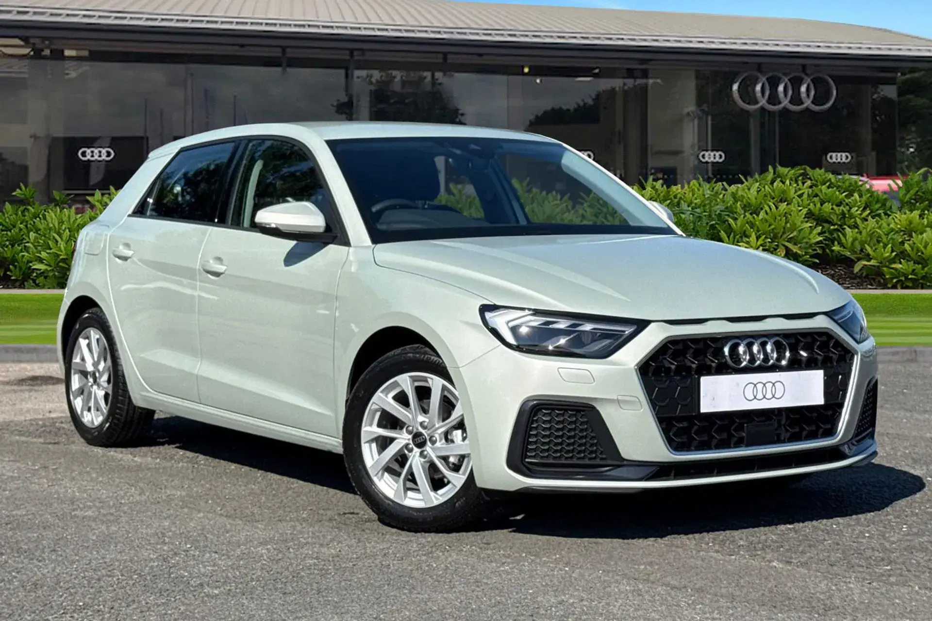 Audi A1 25 TFSI Sport 5dr thumbnail