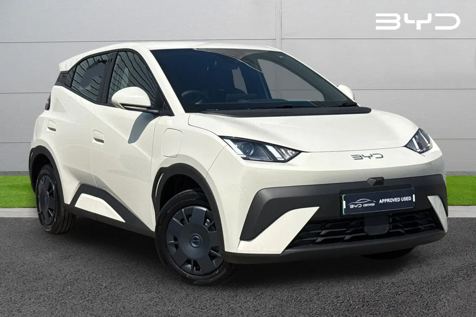 BYD Dolphin Surf 65kW Active 30kWh 5dr Auto thumbnail