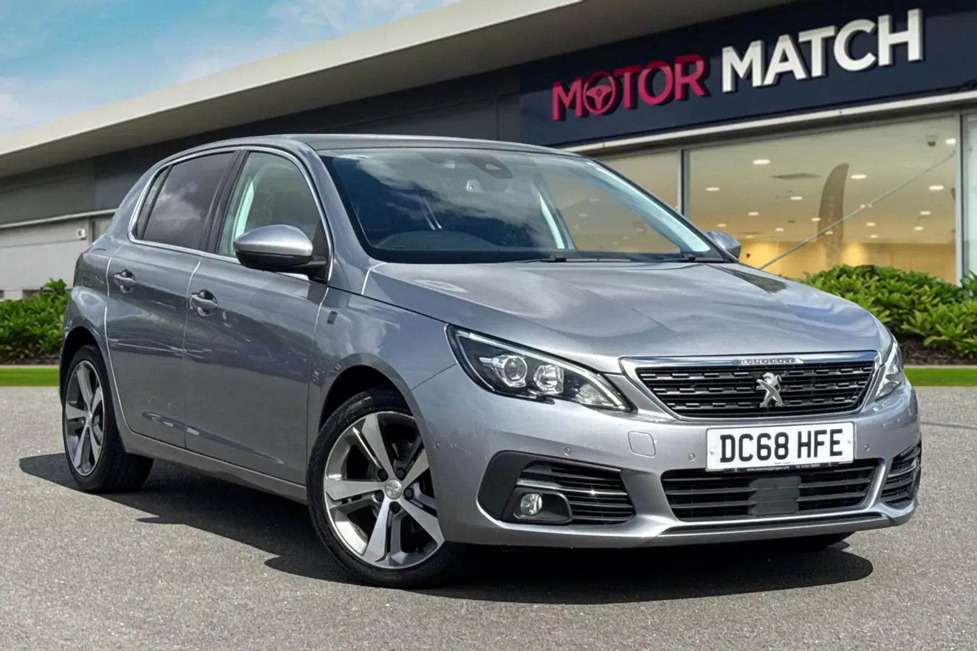 Peugeot 308 thumbnail