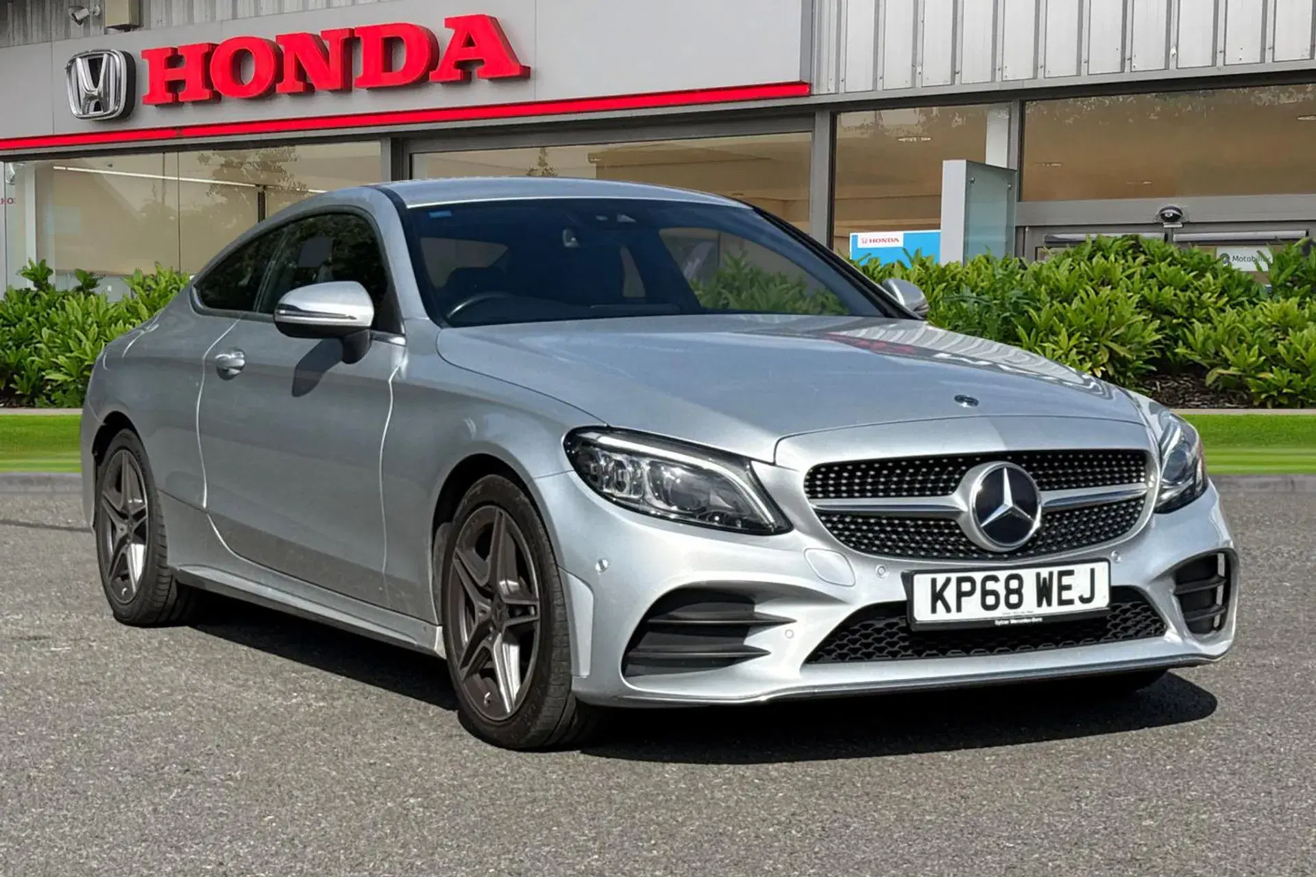 Mercedes-Benz C Class thumbnail