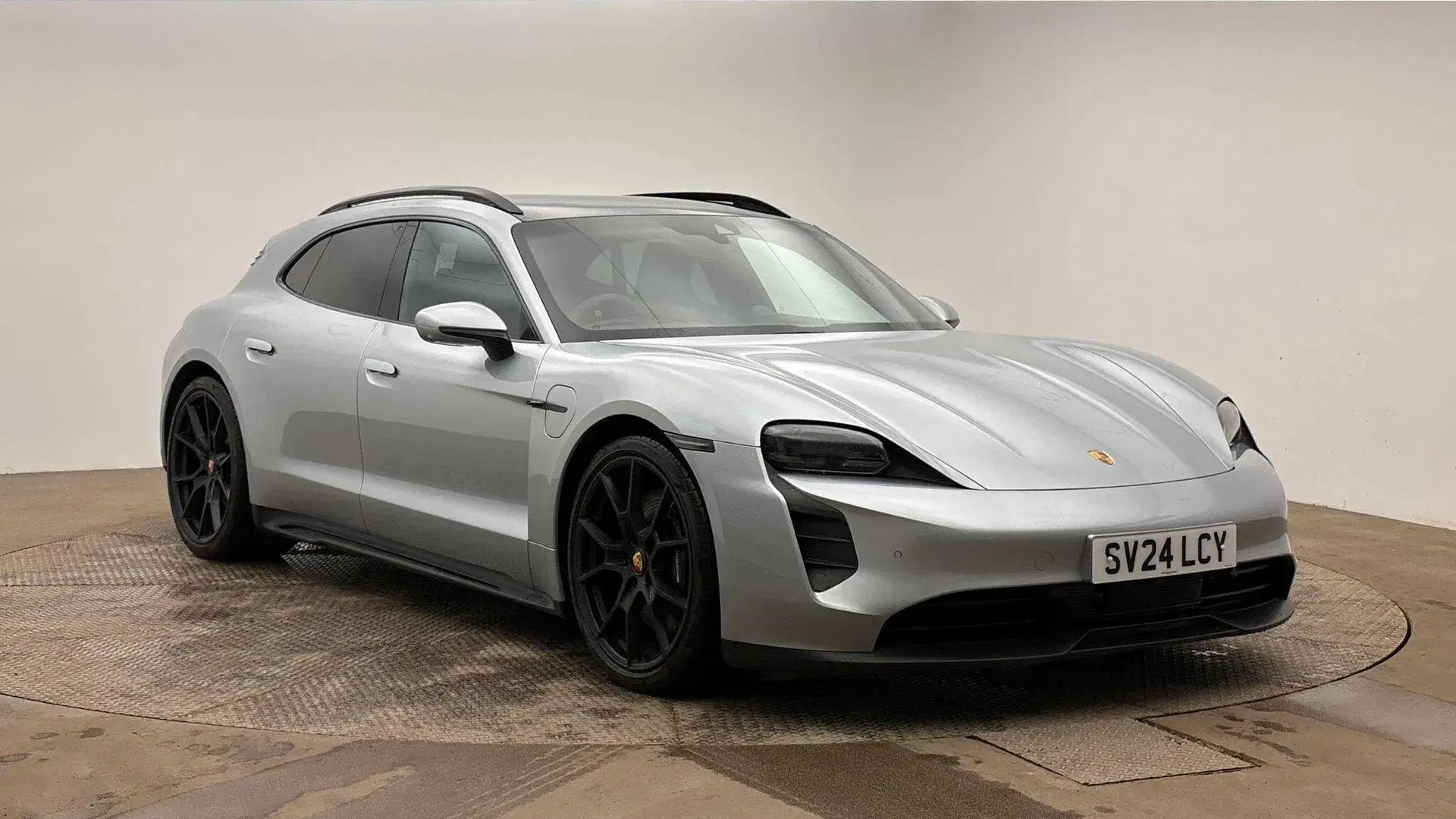 Porsche Taycan 440kW GTS 93kWh 5dr Auto thumbnail