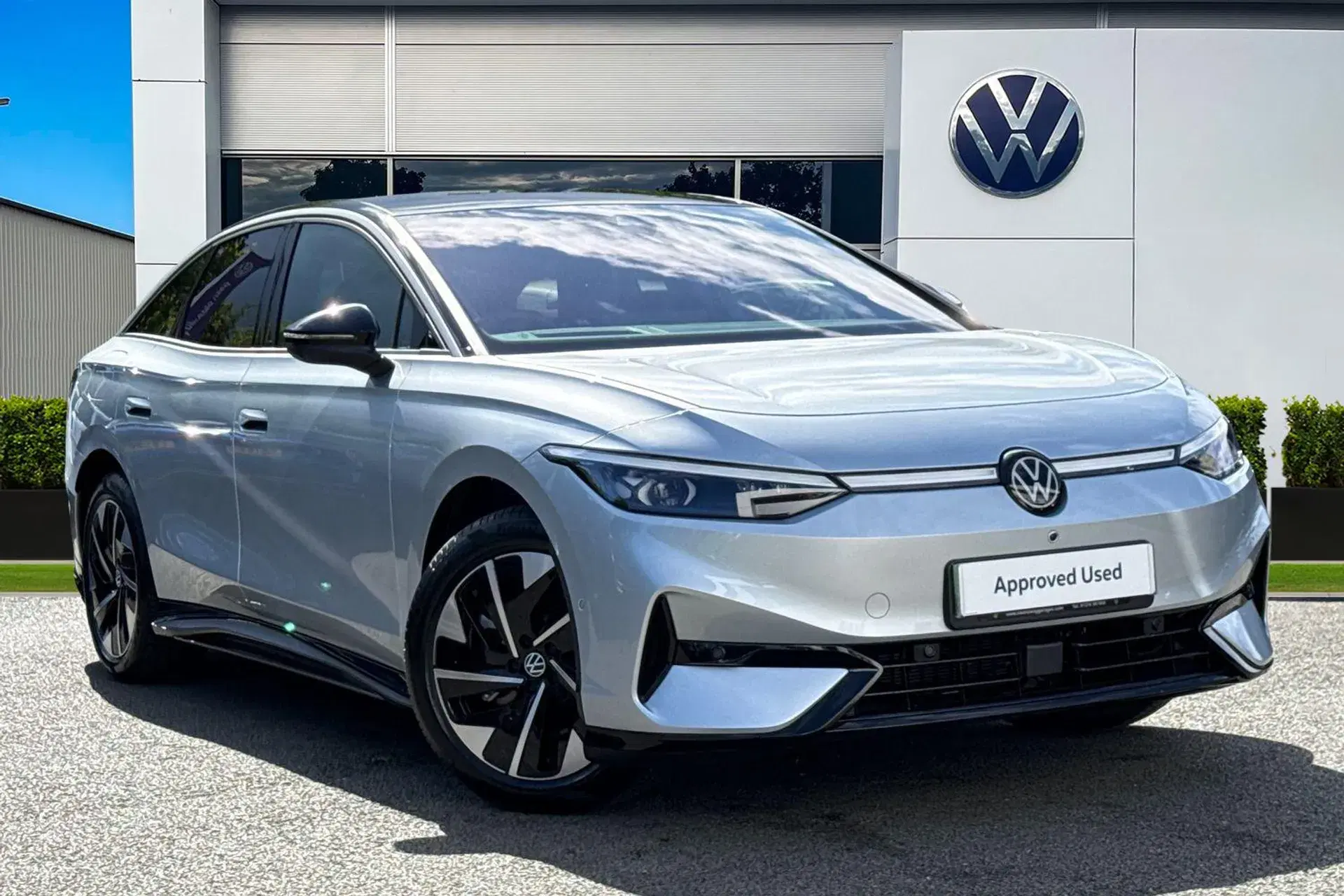 Volkswagen ID.7 210kW Match Pro Plus 77kWh 5dr Auto thumbnail