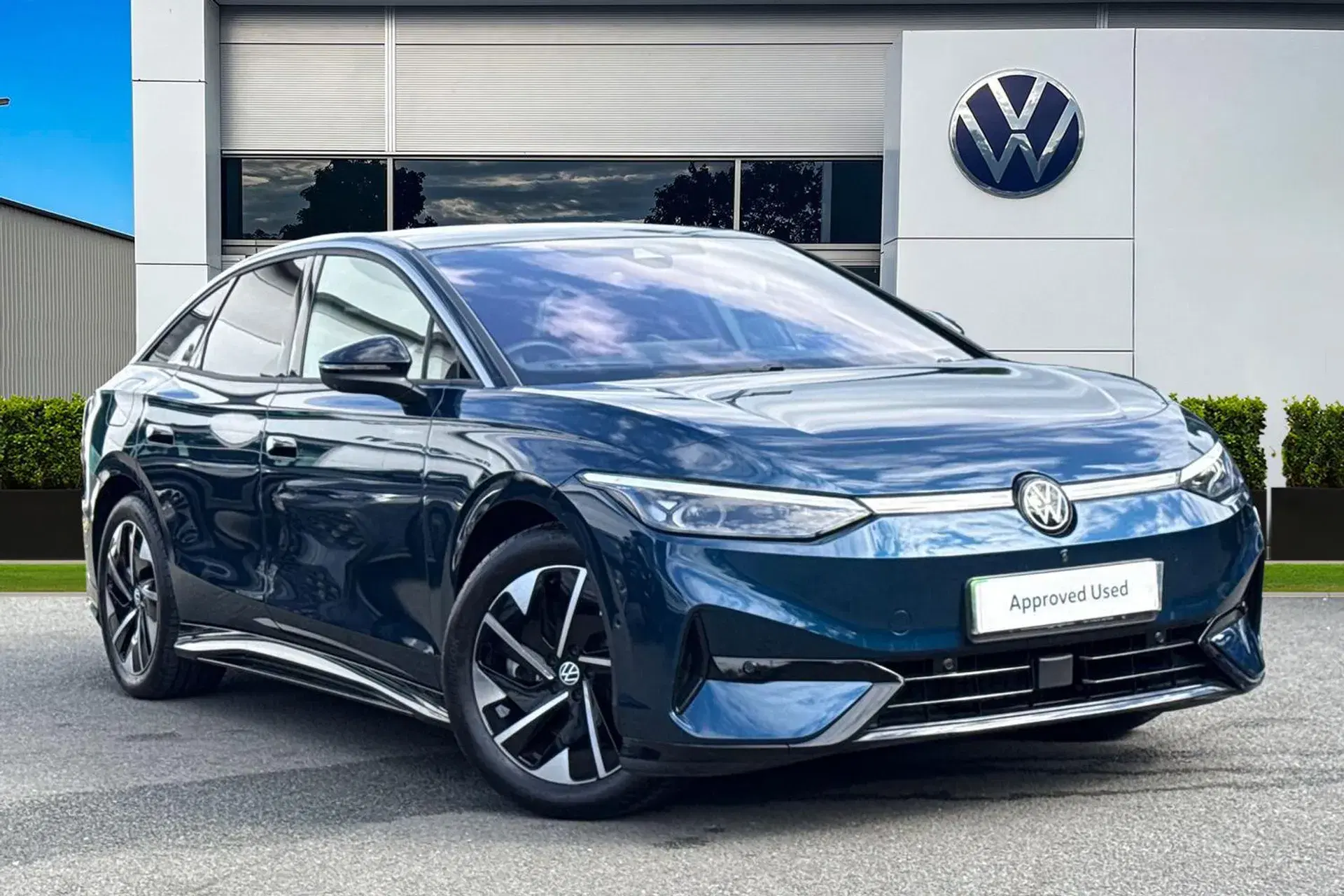 Volkswagen ID.7 210kW Match Pro Plus 77kWh 5dr Auto thumbnail