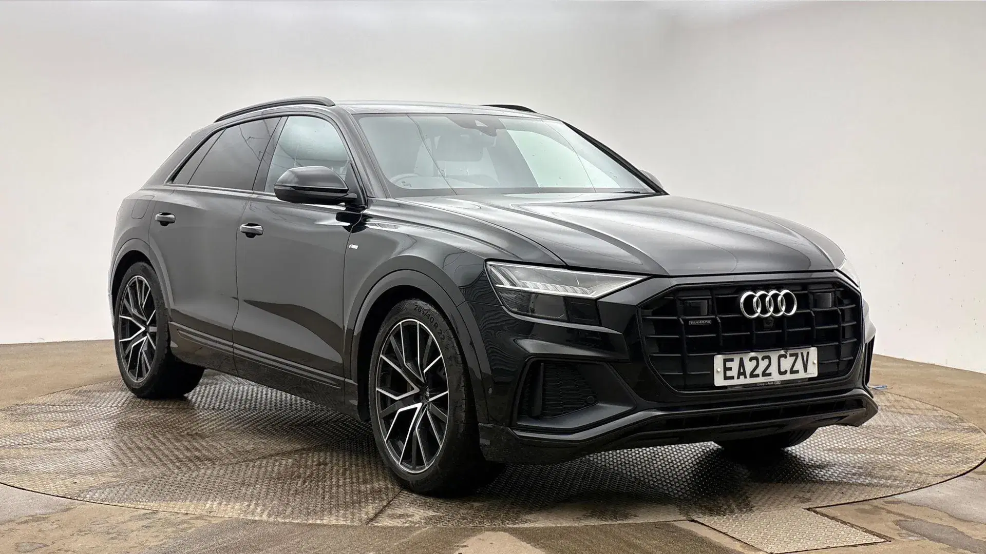 Audi Q8 thumbnail