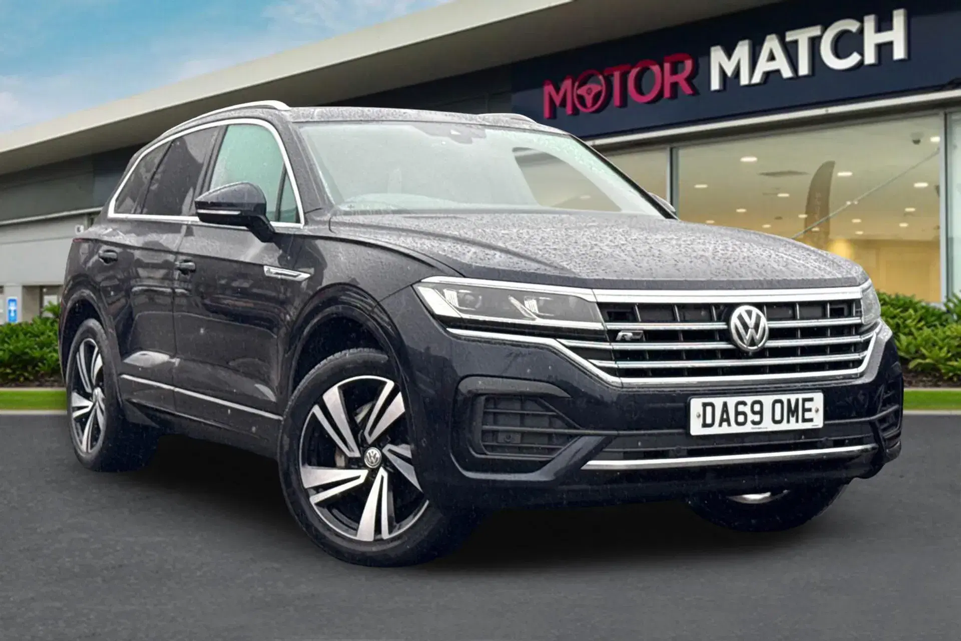 Volkswagen Touareg 3.0 V6 TDI 4Motion R-Line Tech 5dr Tip Auto thumbnail