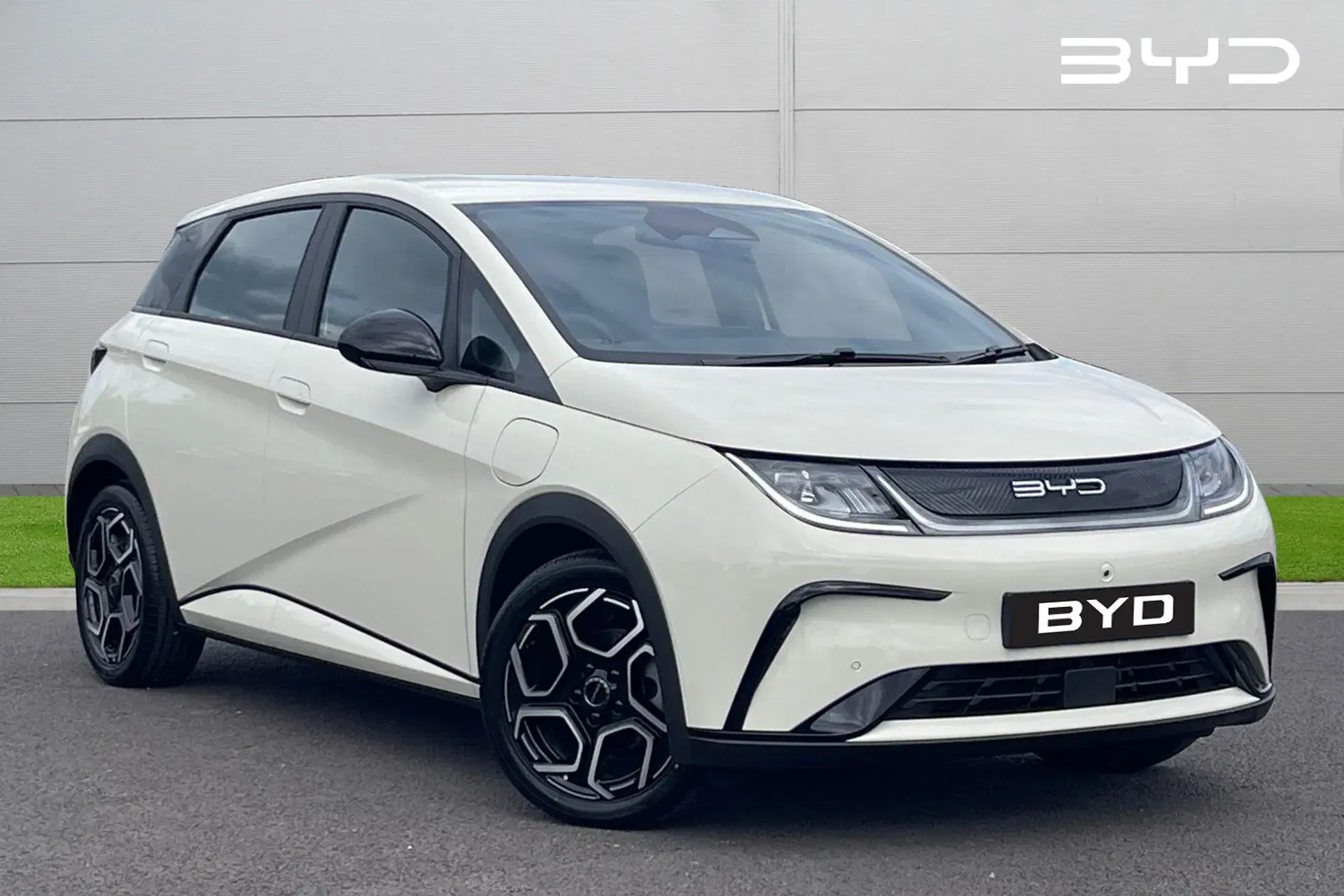 BYD Dolphin 150kW Comfort 60.4kWh Auto thumbnail