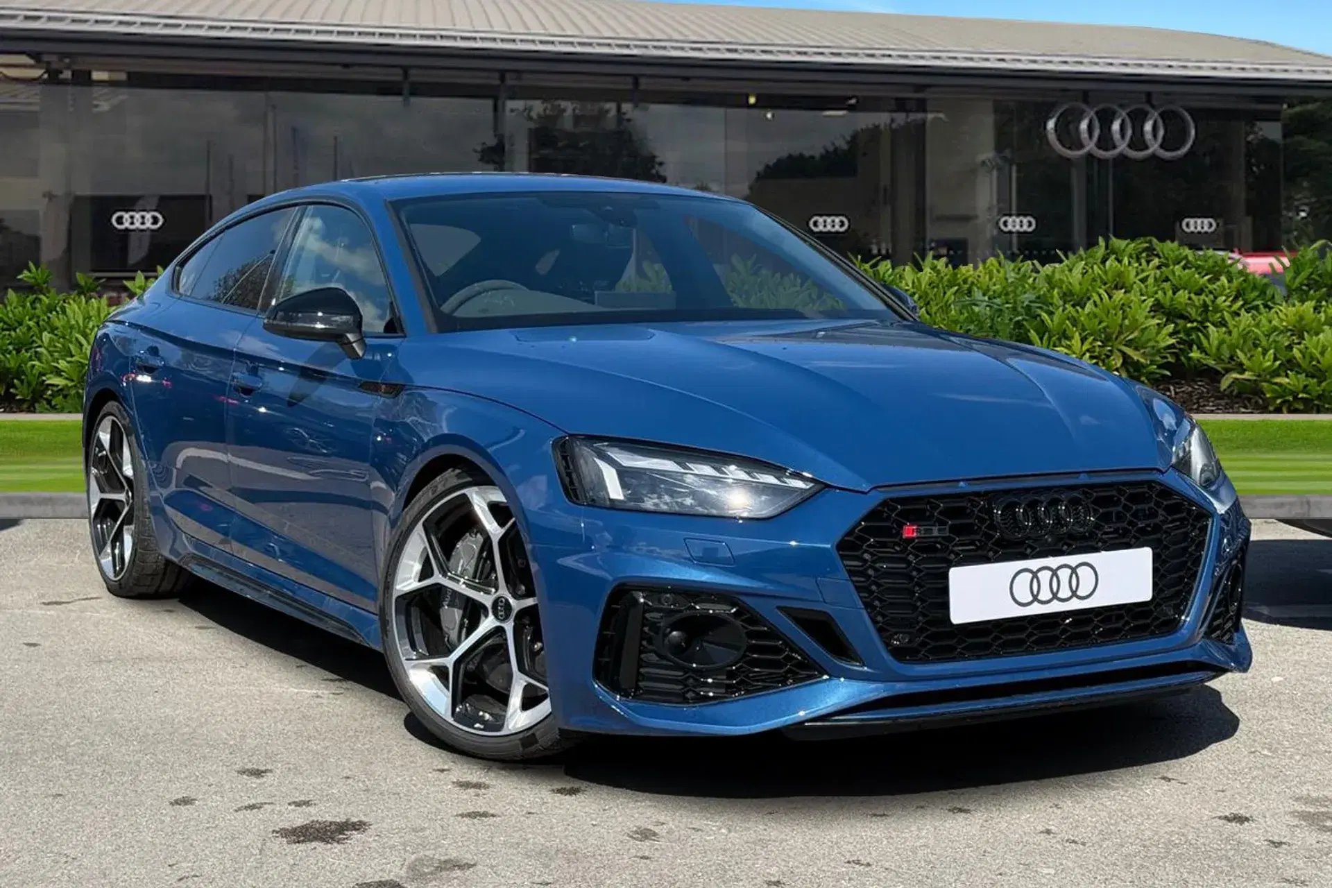 Audi RS5 thumbnail