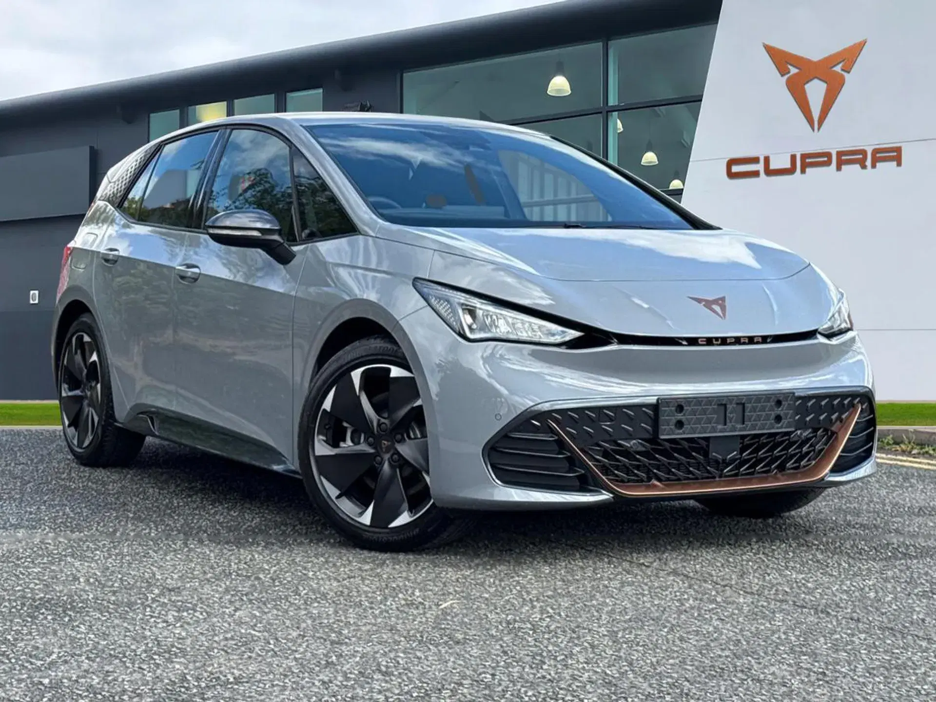Cupra Born 170kW e-Boost V1 59kWh 5dr Auto thumbnail