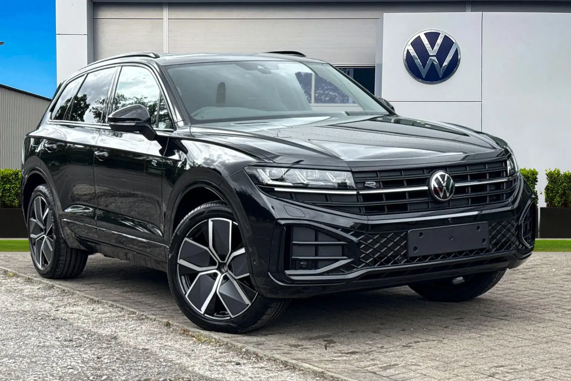 Volkswagen Touareg 3.0 V6 TDI 4Motion 286 Black Edition 5dr Tip Auto thumbnail