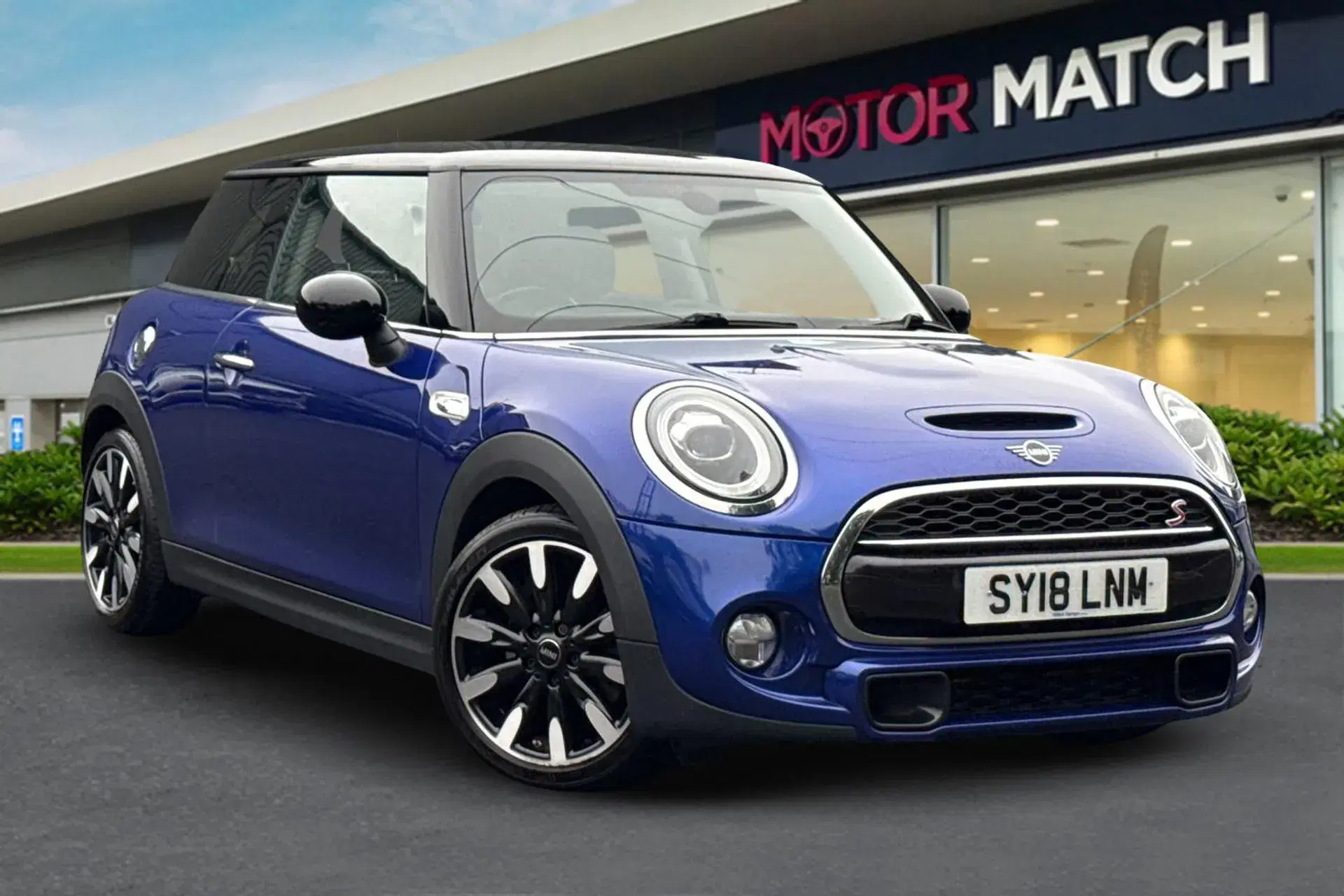 Mini Hatchback thumbnail