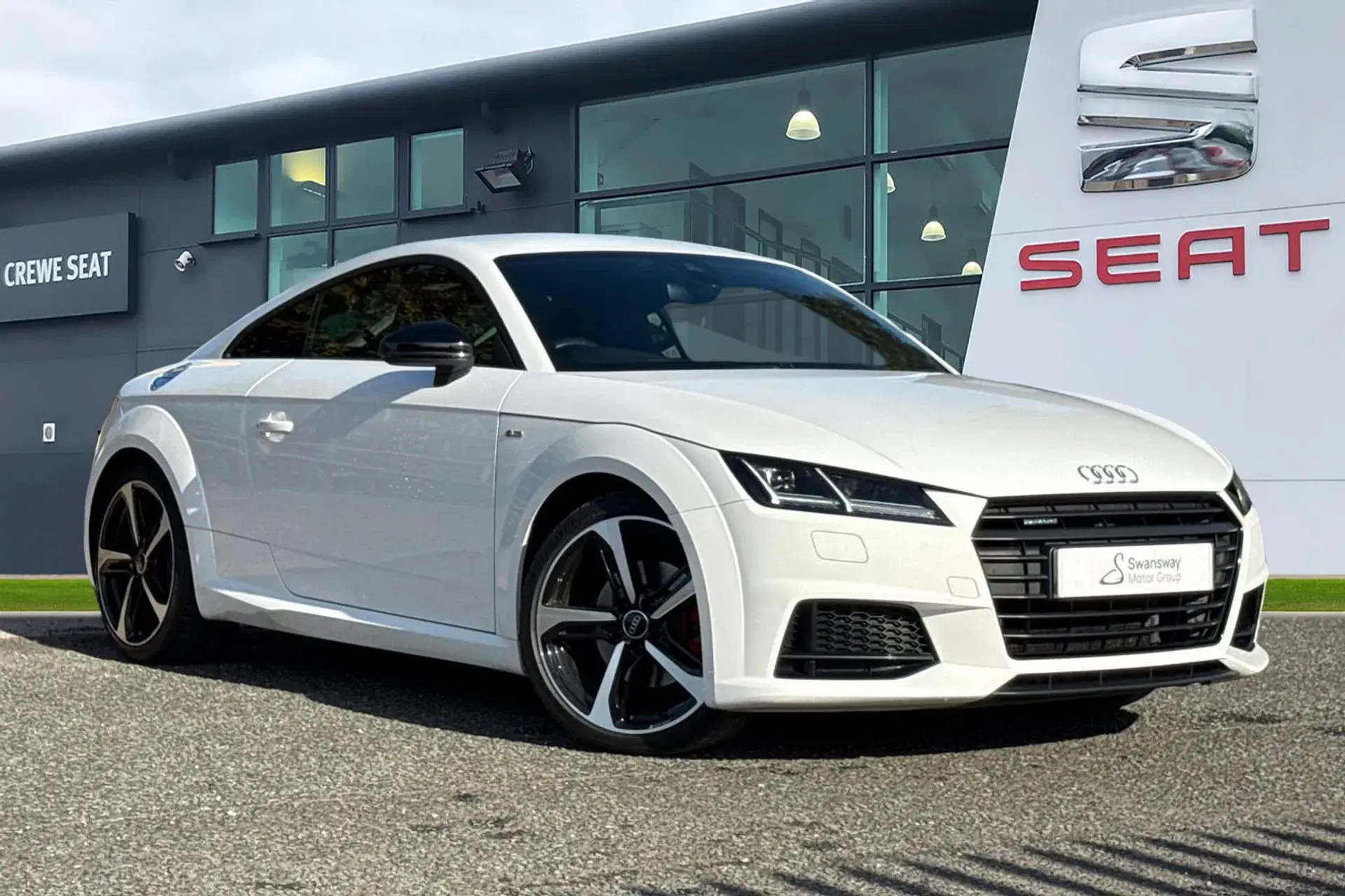 Audi TT 2.0T FSI Quattro Black Edition 2dr S Tronic thumbnail