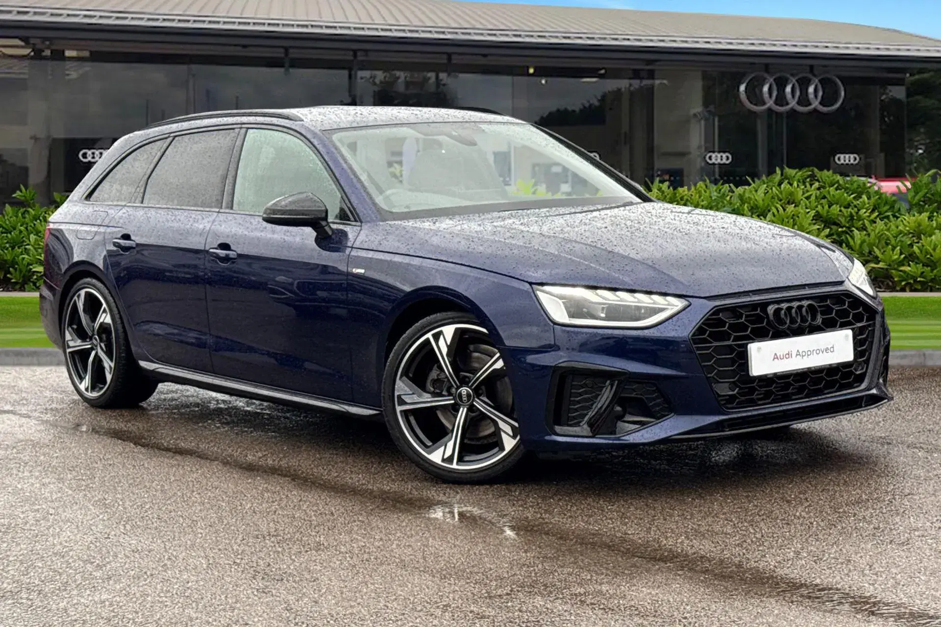 Audi A4 35 TFSI Black Edition 5dr S Tronic thumbnail