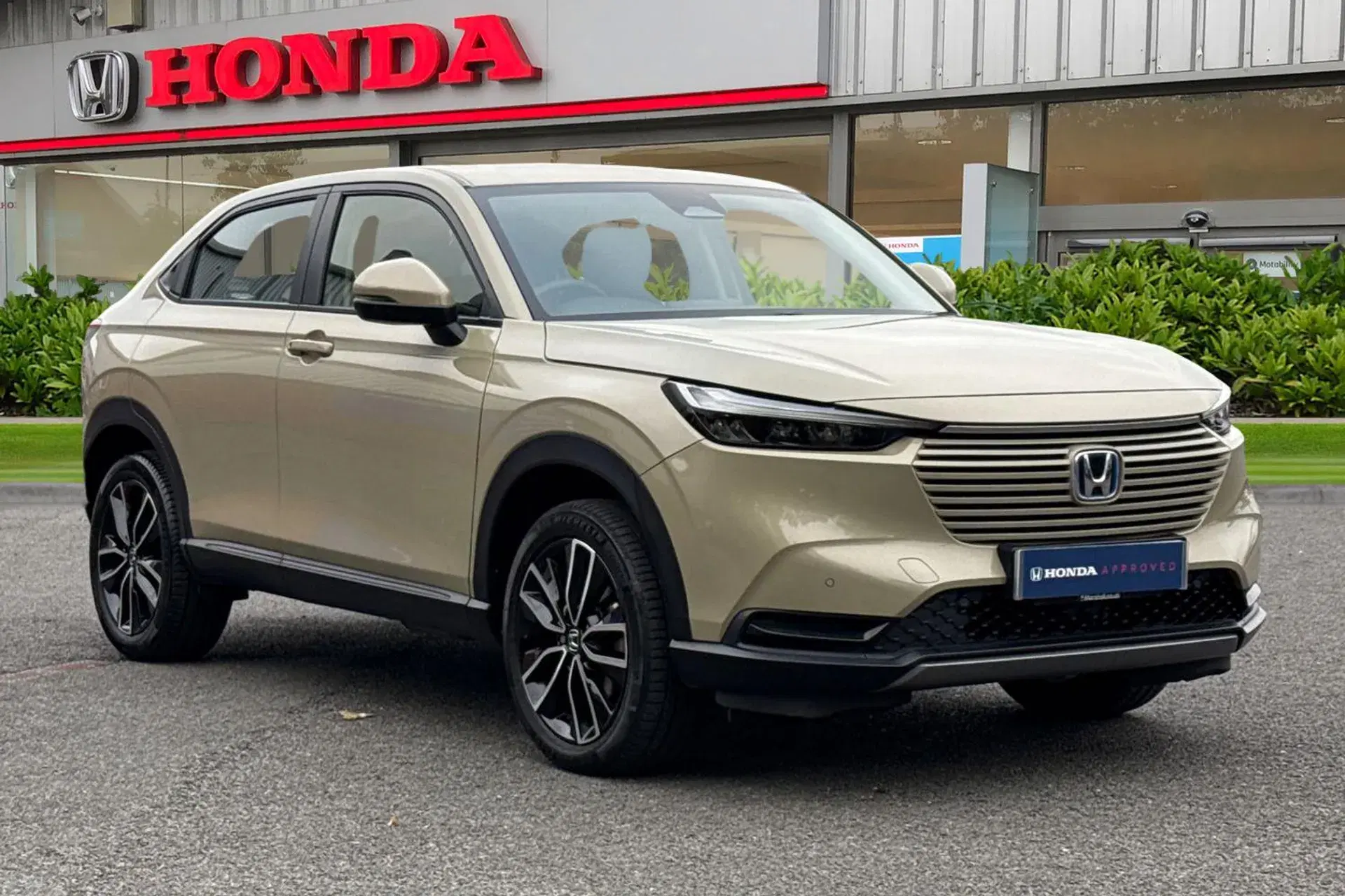 Honda HR-V 1.5 eHEV Elegance 5dr CVT thumbnail