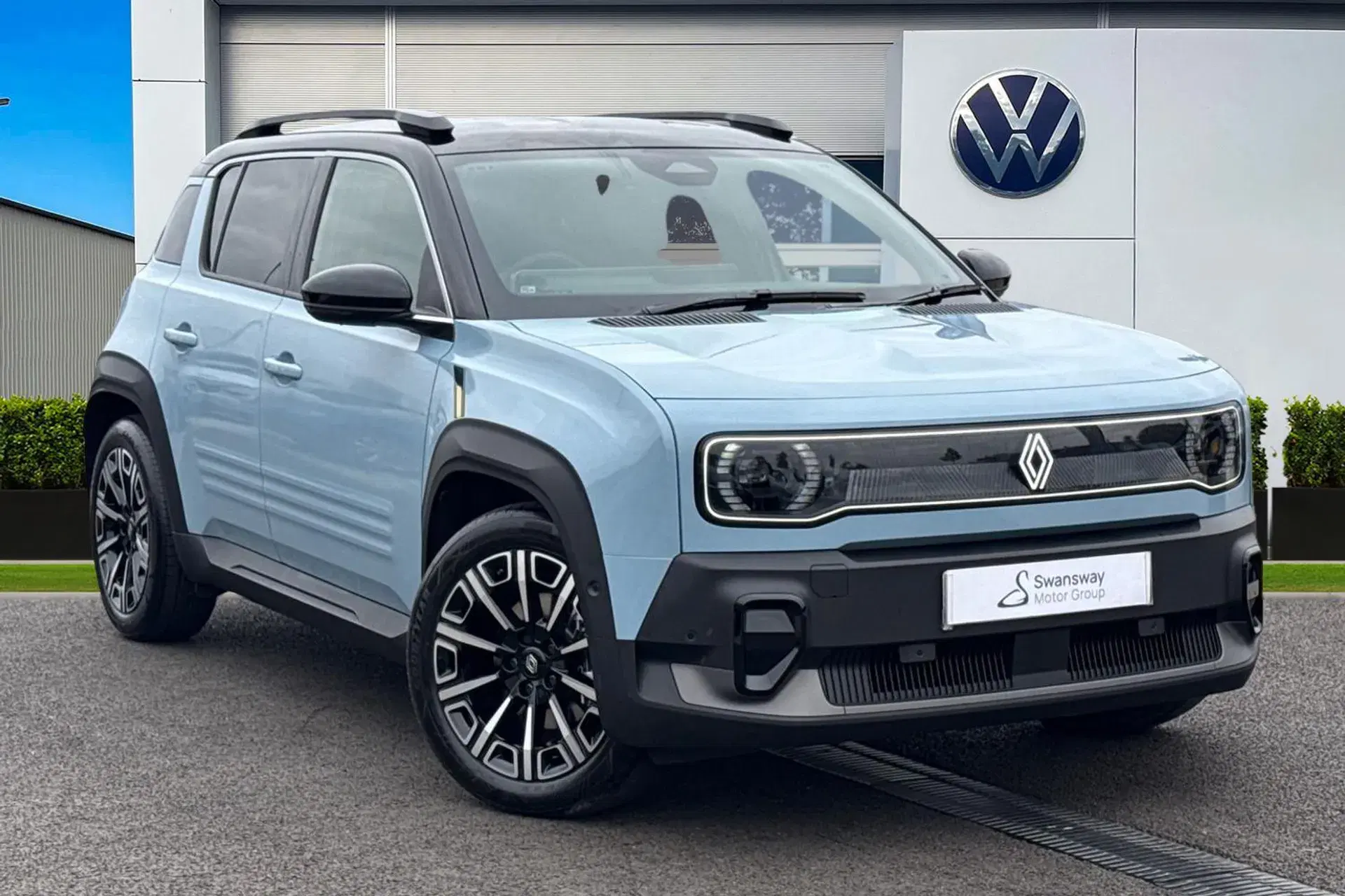 Renault 4 110kW Iconic 52kWh Comfort range 5dr Auto thumbnail