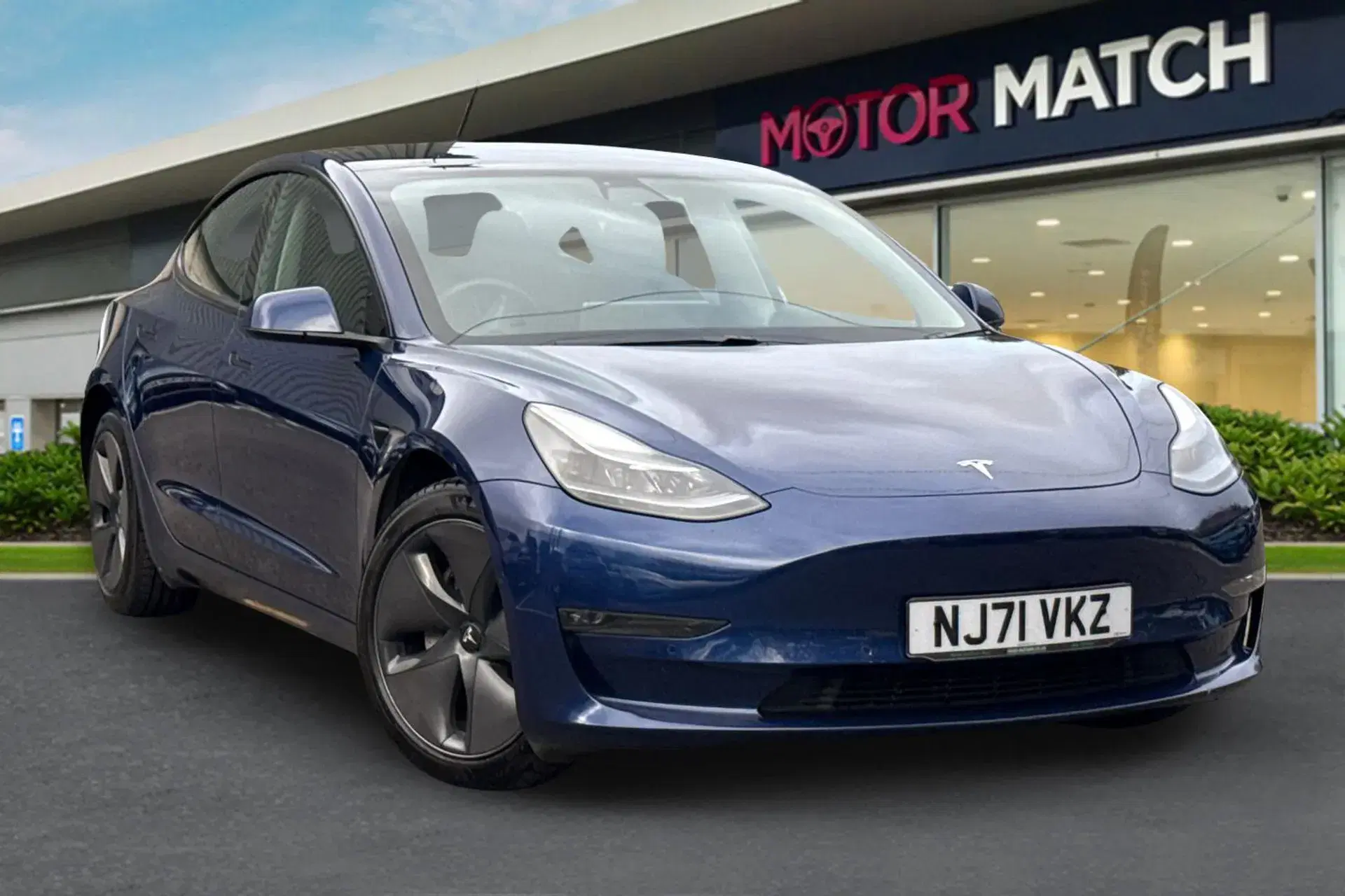 Tesla Model 3 Long Range AWD 4dr Auto thumbnail