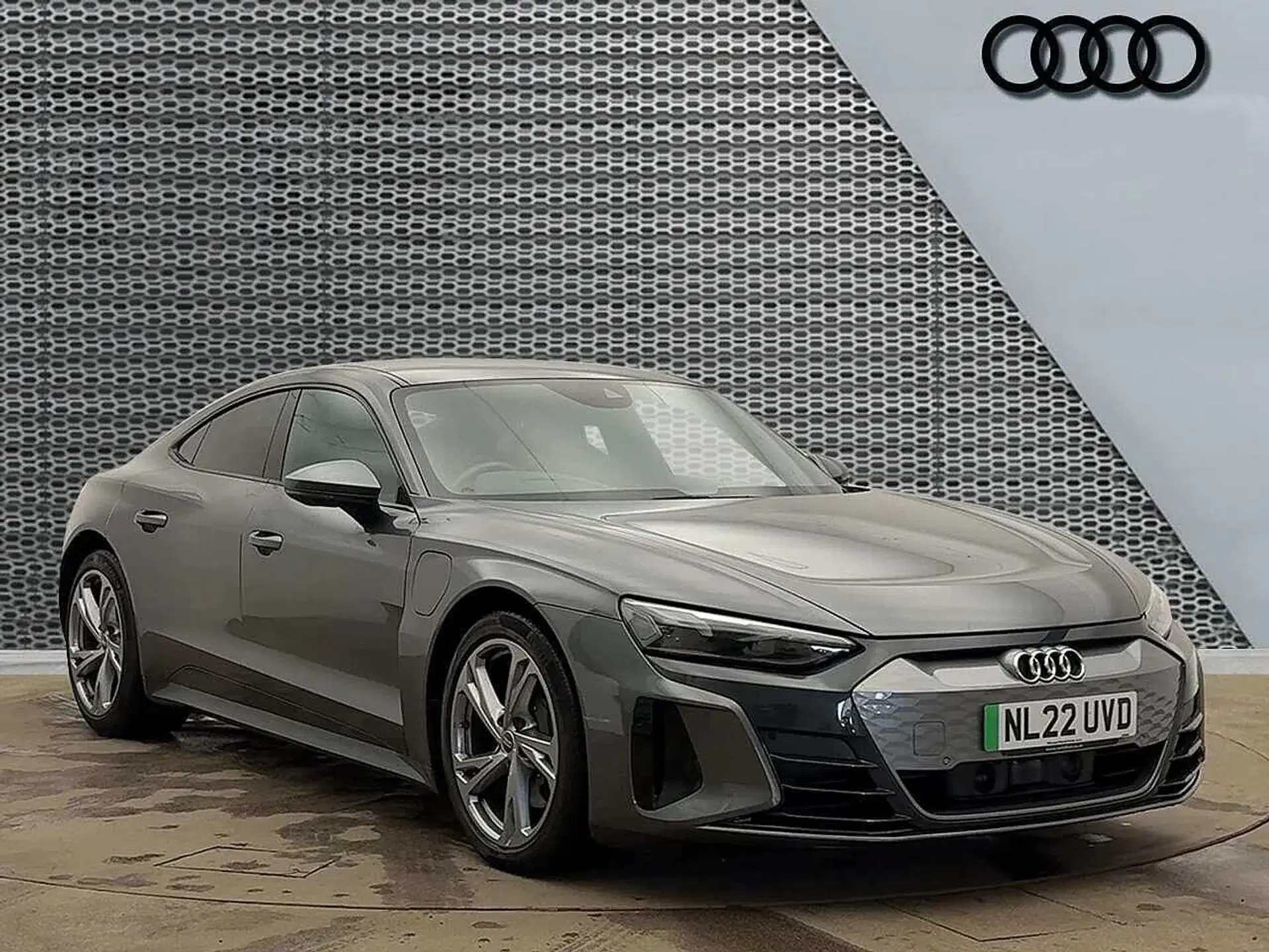 Audi E-Tron GT 390kW Quattro 93kWh 4dr Auto thumbnail