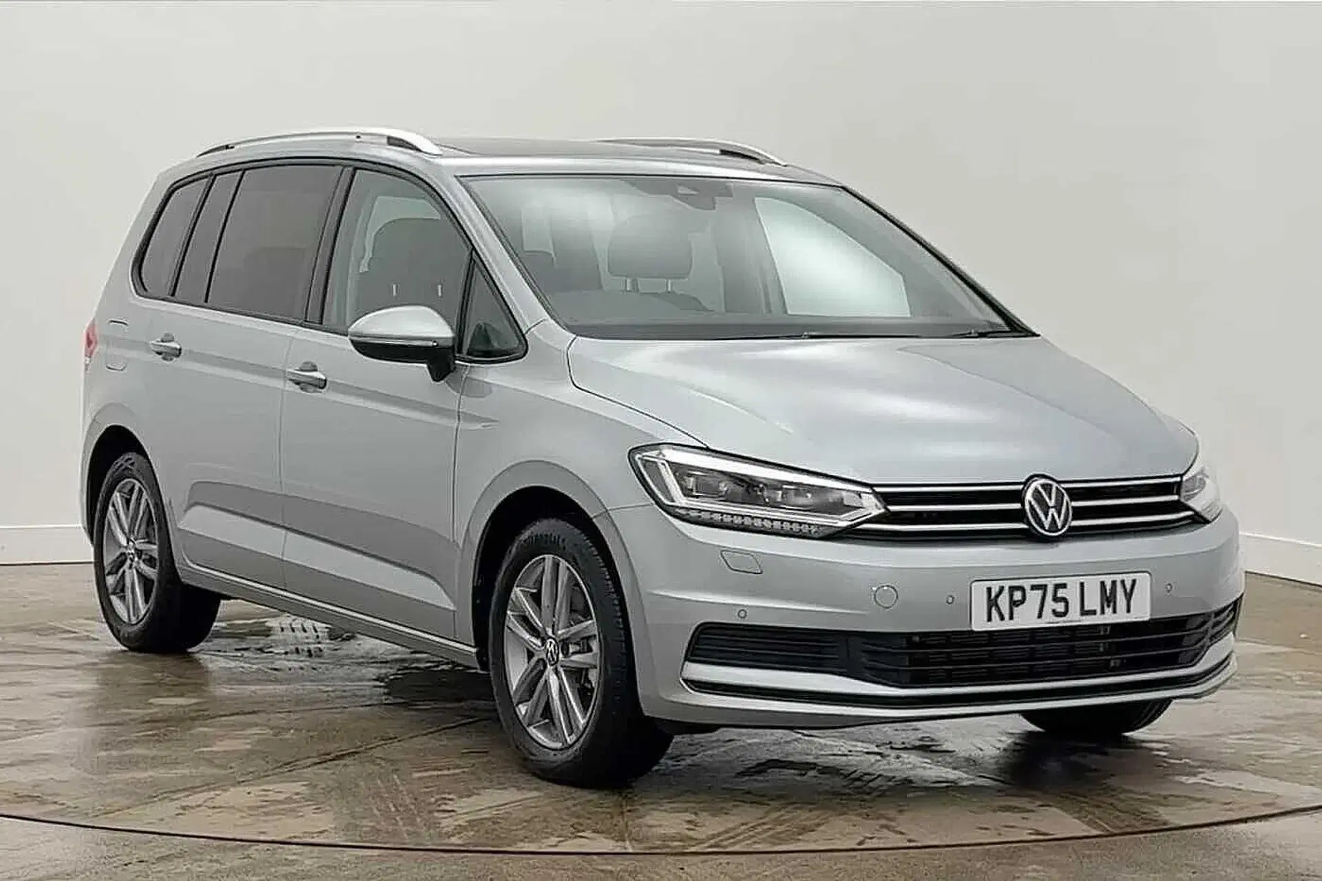 Volkswagen Touran 1.5 TSI EVO Match 5dr DSG thumbnail