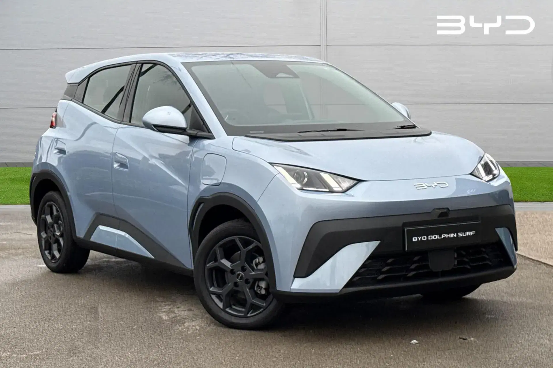 BYD Dolphin Surf 65kW Boost 43kWh 5dr Auto thumbnail