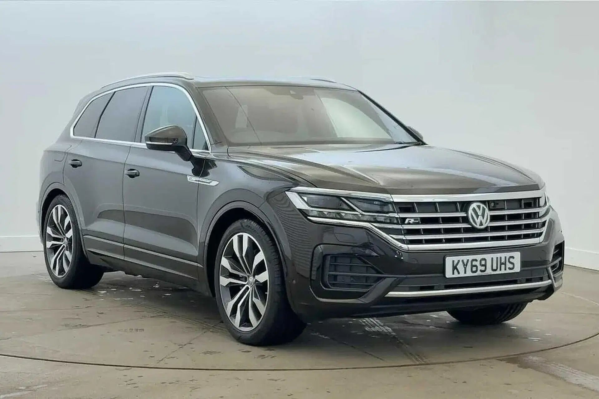 Volkswagen Touareg 3.0 V6 TDI 4Motion R-Line Tech 5dr Tip Auto thumbnail