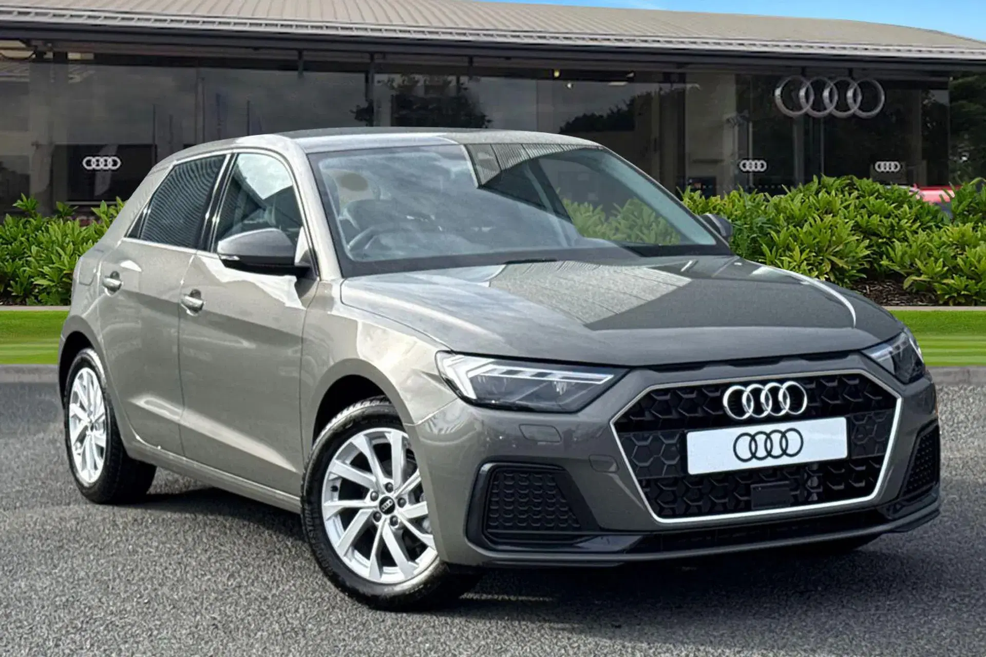 Audi A1 25 TFSI Sport 5dr thumbnail
