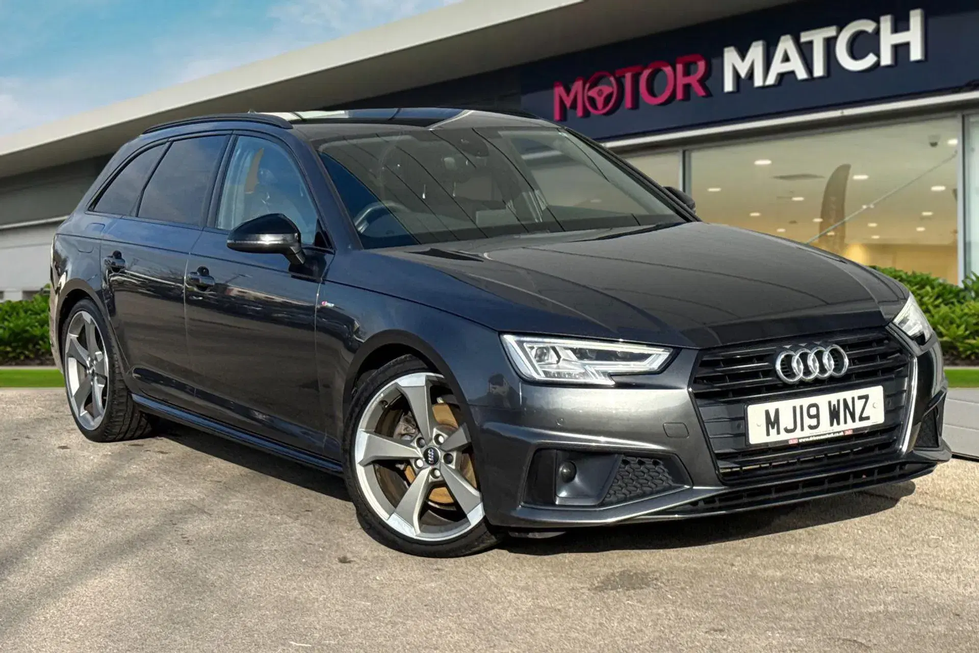 Audi A4 40 TFSI Black Edition 5dr S Tronic thumbnail