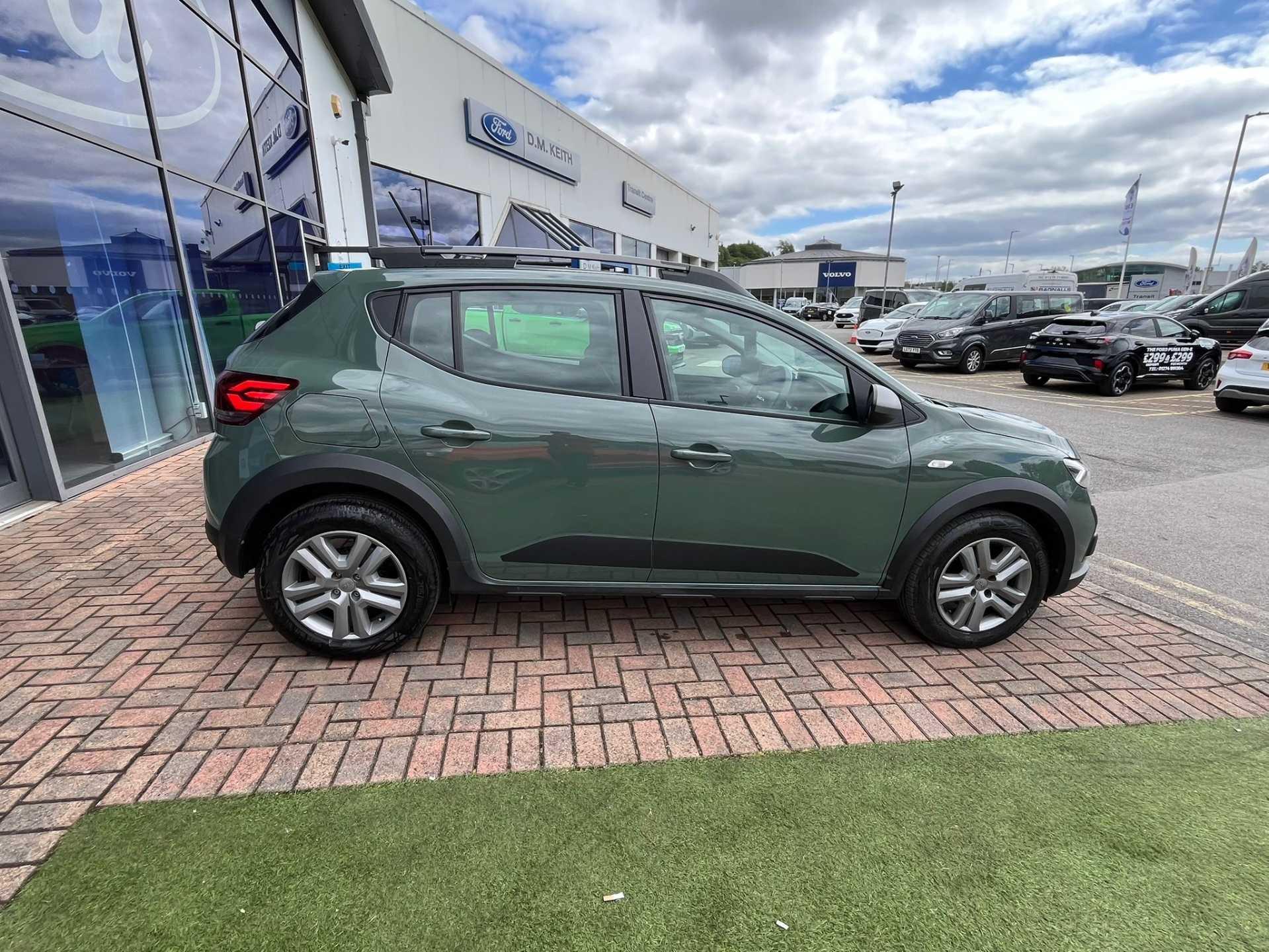 Dacia Sandero Stepway 1.0 TCe Expression 5dr thumbnail
