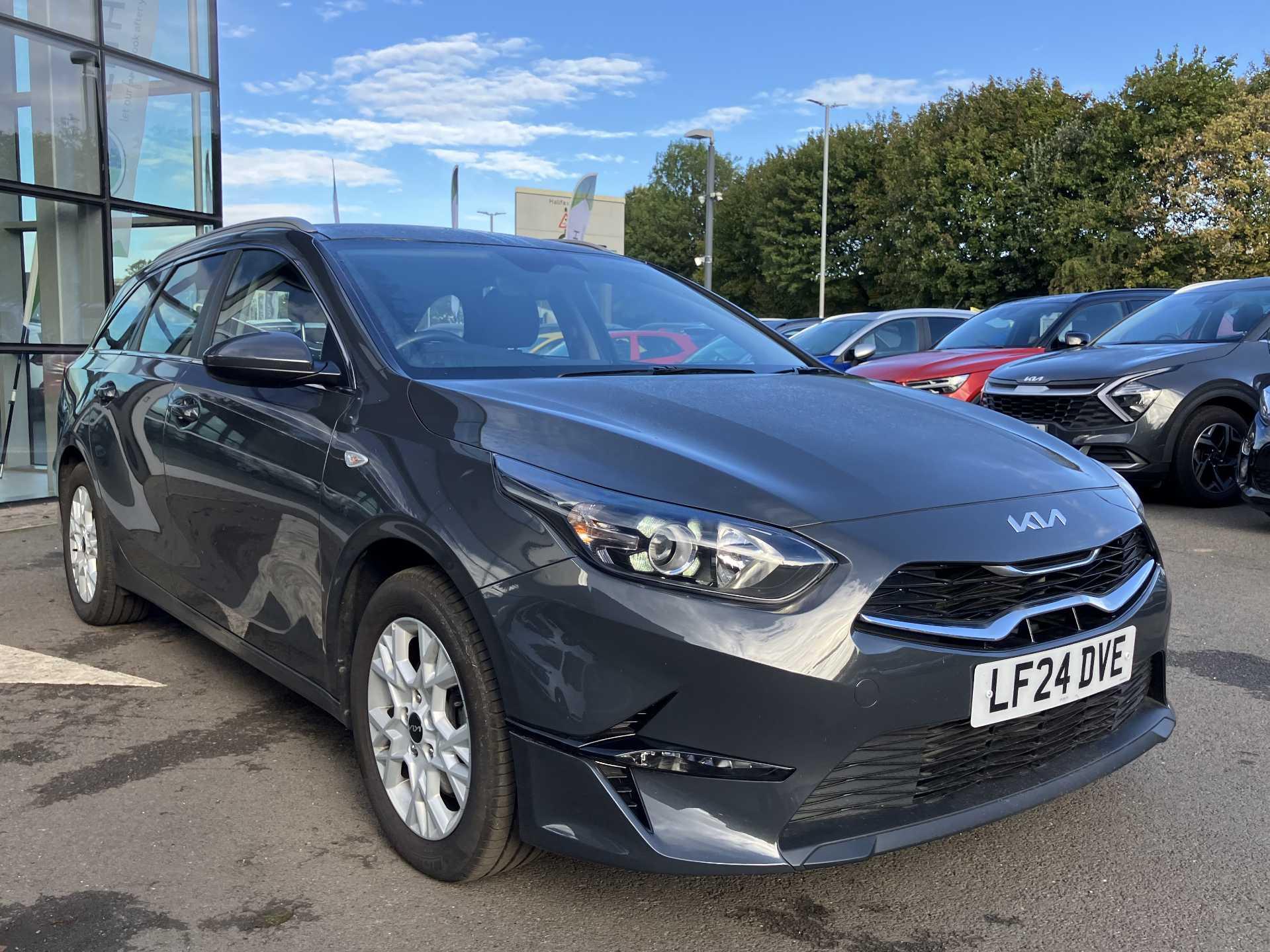 KIA Ceed 1.5T GDi ISG 138 2 5dr thumbnail