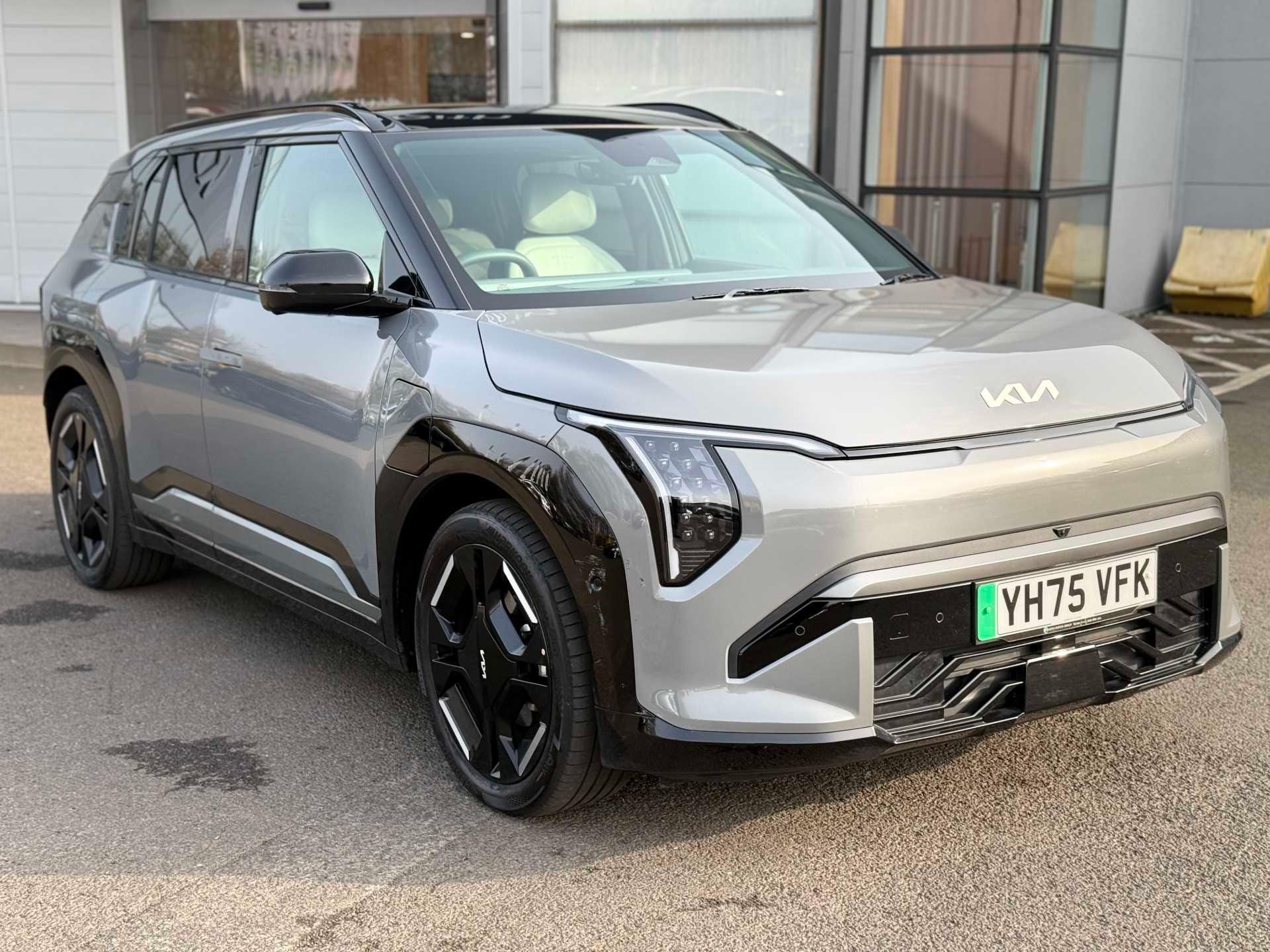 KIA EV3 148kW GT-Line S 81.4kWh 5dr Auto thumbnail