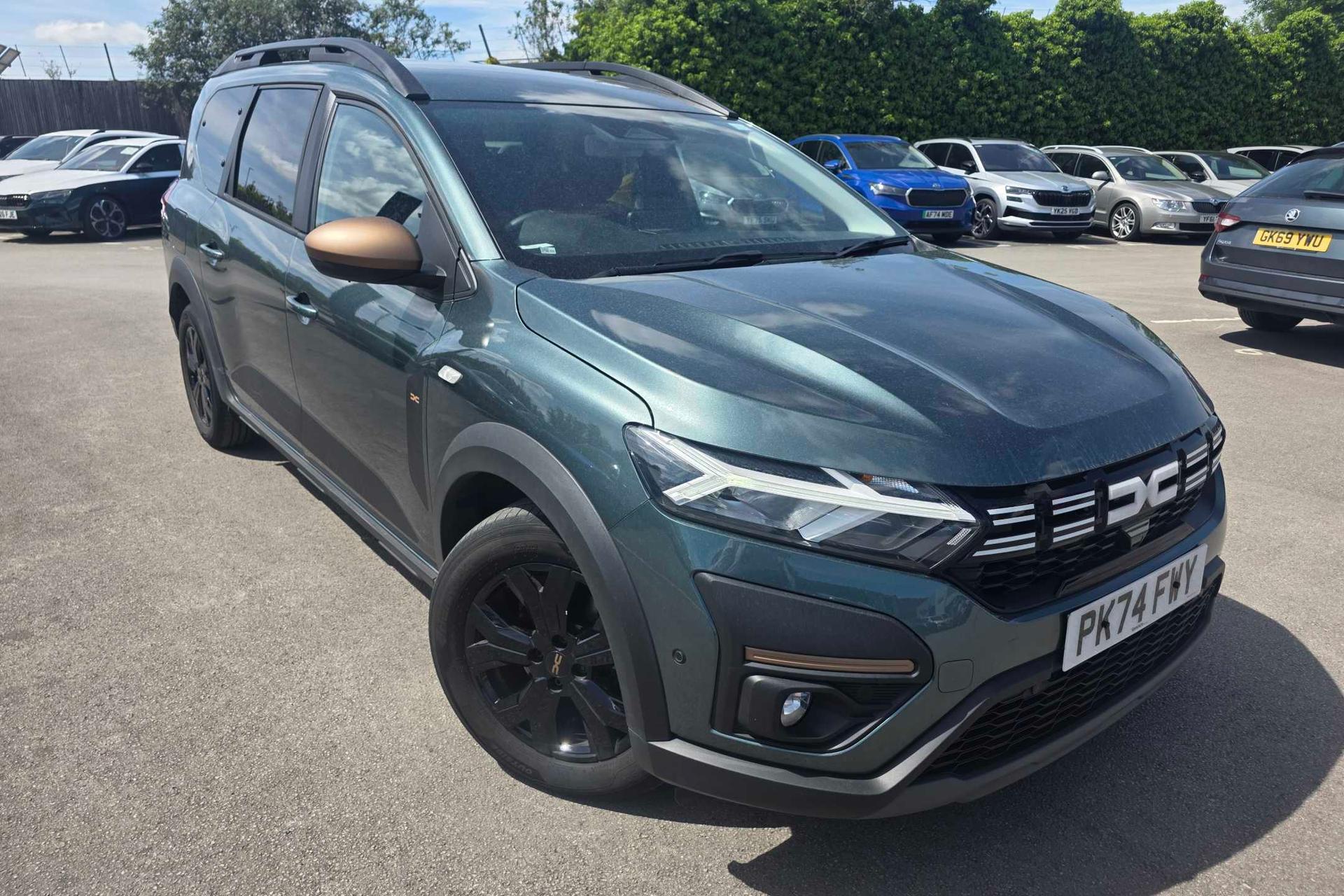 Dacia Jogger 1.0 TCe Extreme 5dr thumbnail