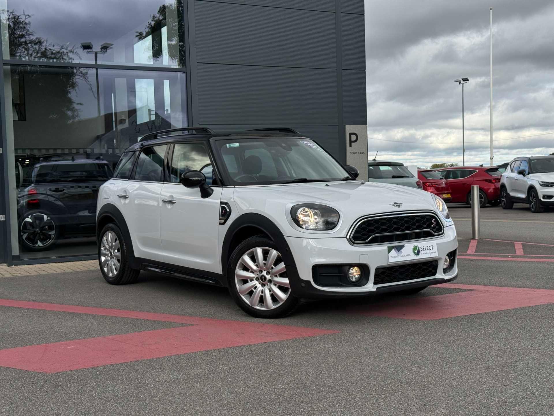Mini Countryman thumbnail
