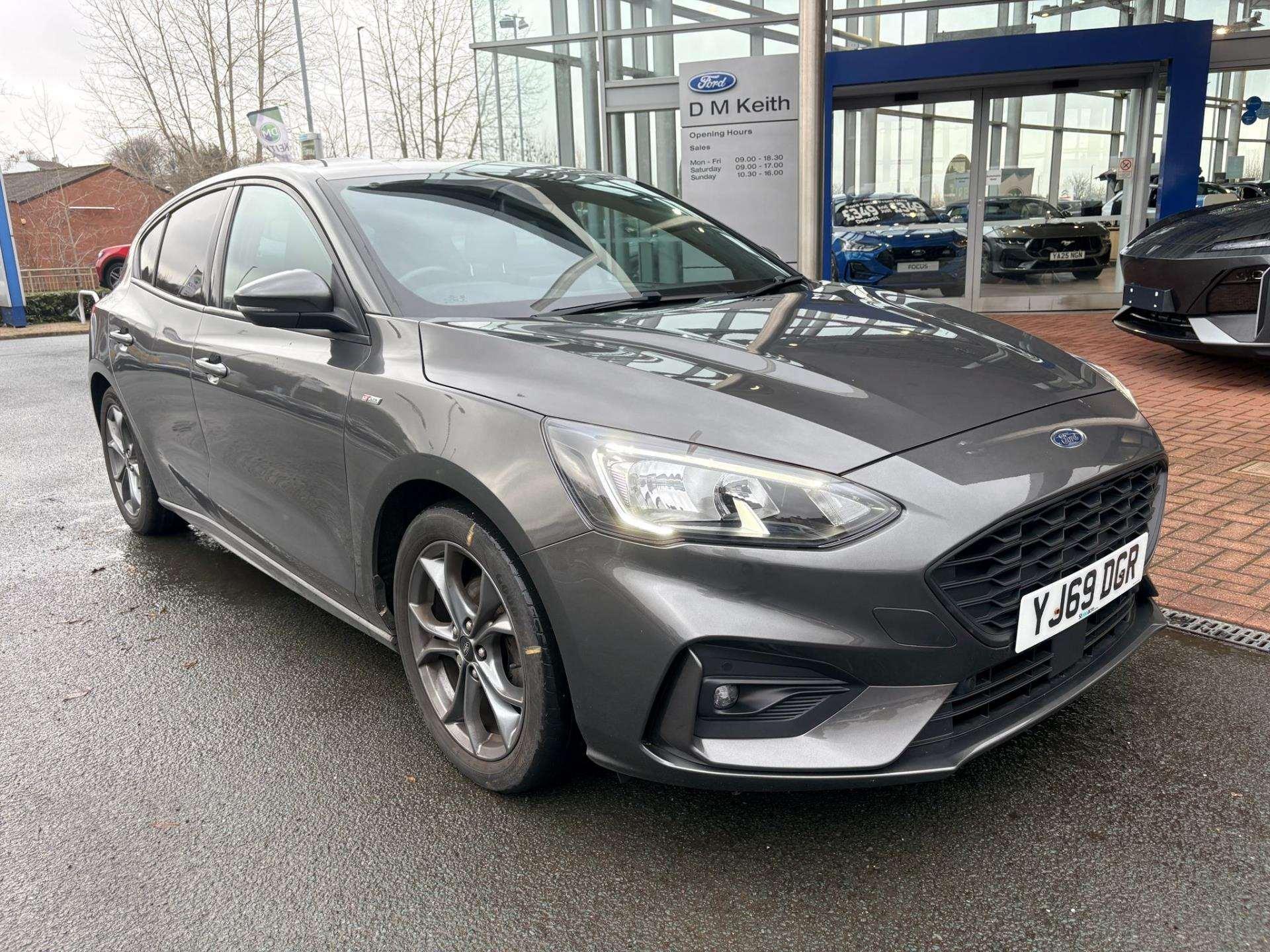 Ford Focus thumbnail