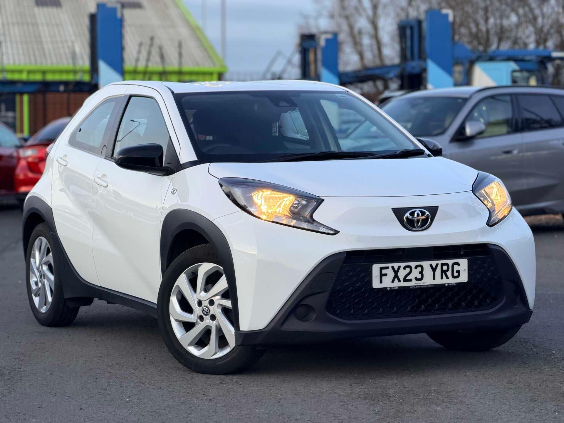 Toyota Aygo X 1.0 VVT-i Pure 5dr Auto thumbnail