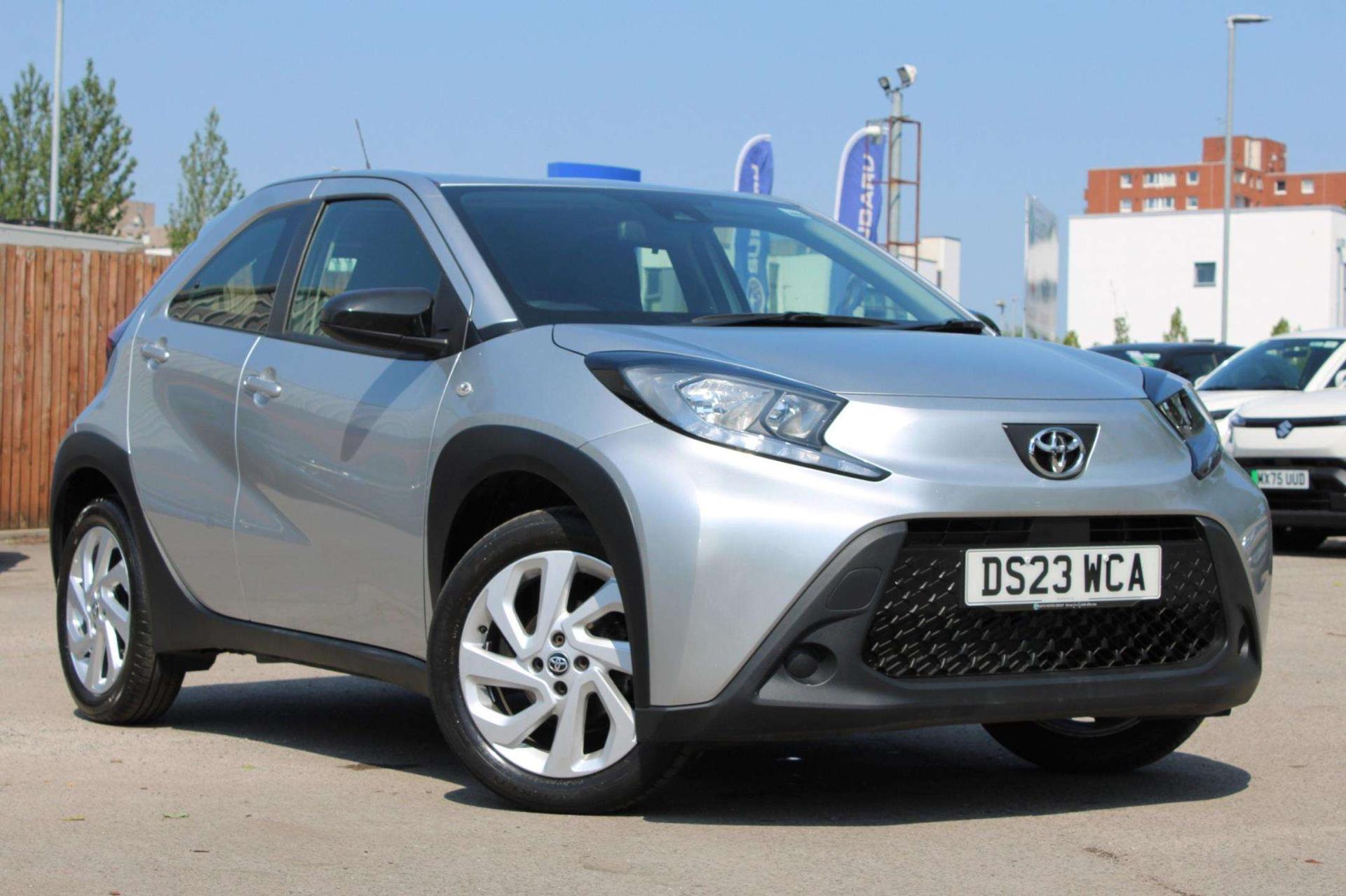 Toyota Aygo X 1.0 VVT-i Pure 5dr thumbnail