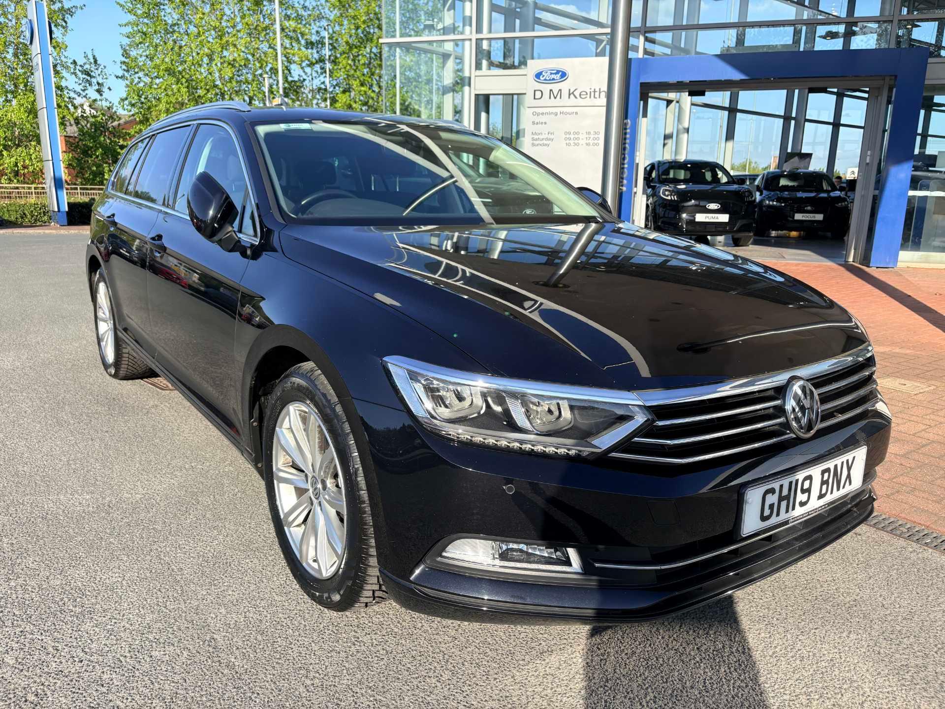 Volkswagen Passat thumbnail