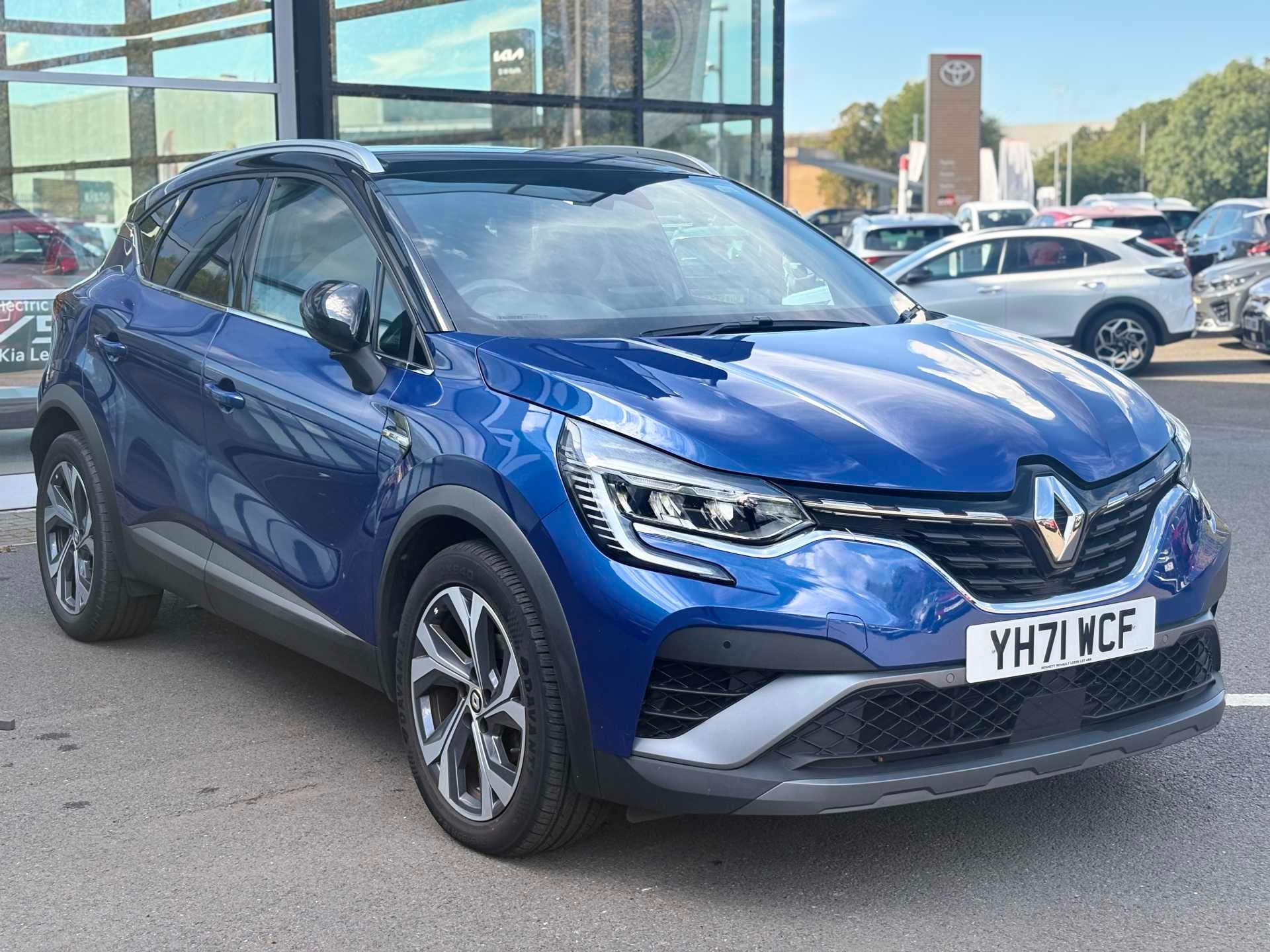 Renault Captur 1.3 TCE 140 R.S. Line 5dr EDC thumbnail