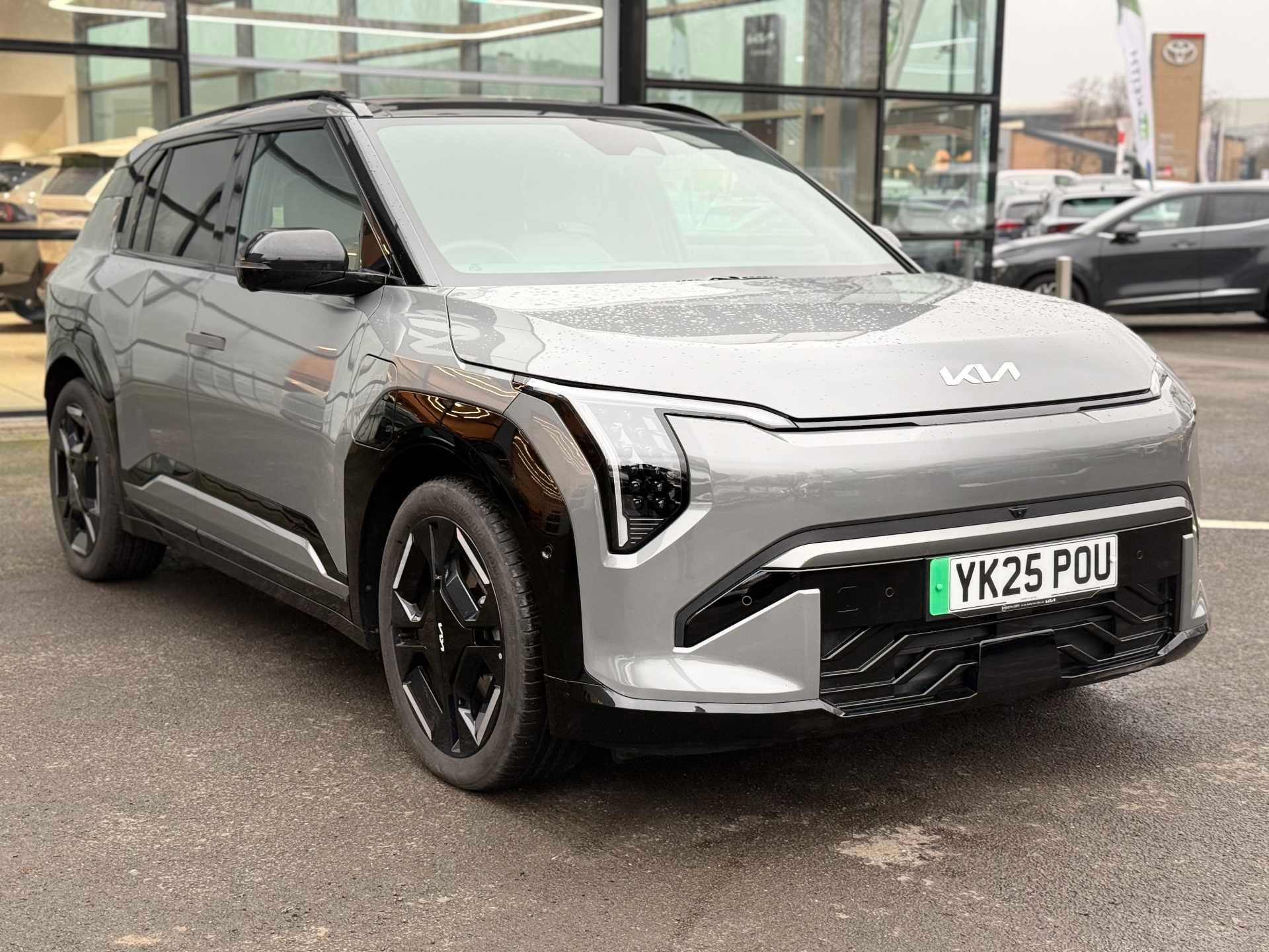 KIA EV3 148kW GT-Line S 81.4kWh 5dr Auto thumbnail